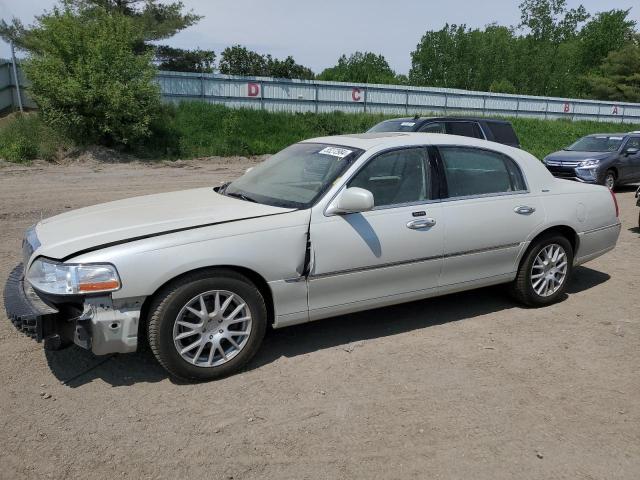 LINCOLN TOWNCAR 2004 1lnhm83w64y685517