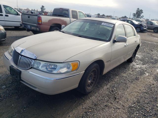 LINCOLN TOWNCAR 2000 1lnhm83w6yy892060