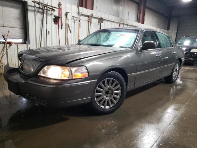 LINCOLN TOWN CAR U 2004 1lnhm83w94y653600