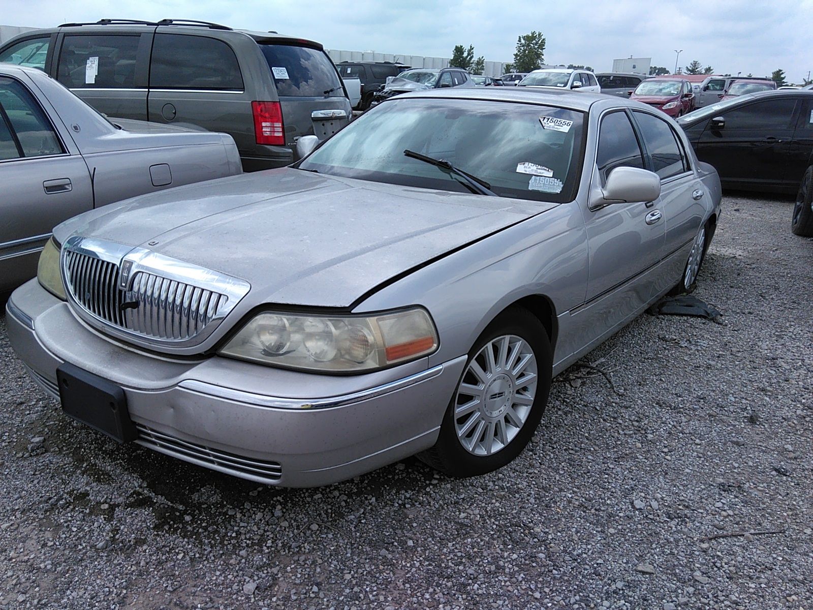 LINCOLN TOWN CAR ULT 2004 1lnhm83wx4y634831