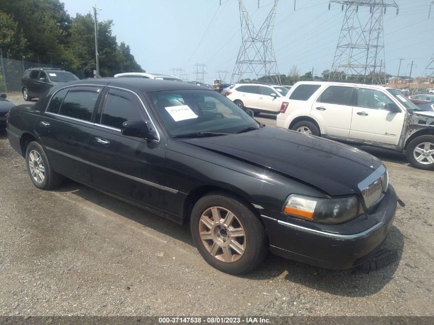 LINCOLN TOWN CAR 2006 1lnhm84w76y636120