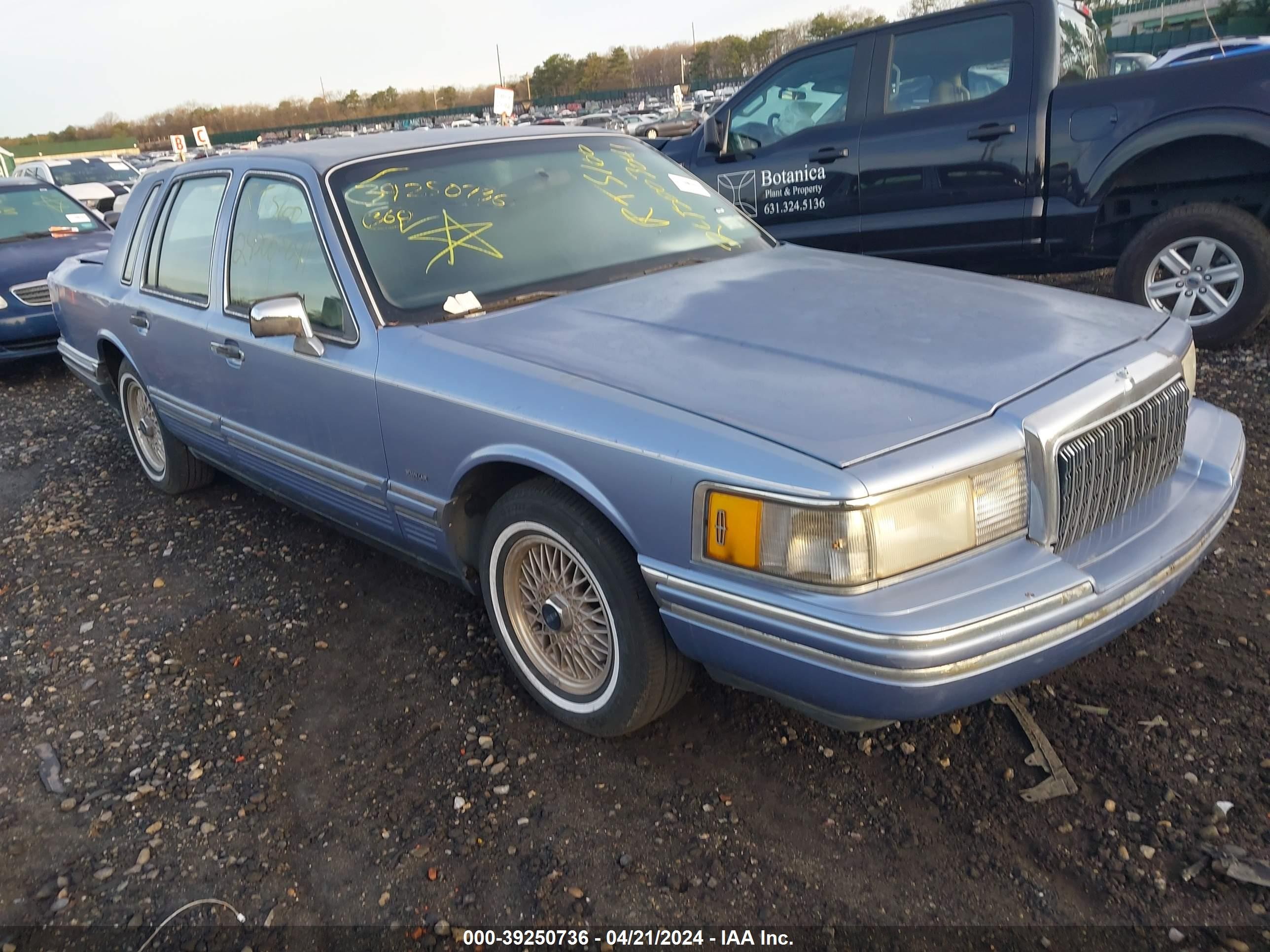 LINCOLN TOWN CAR 1994 1lnlm81w6ry734798