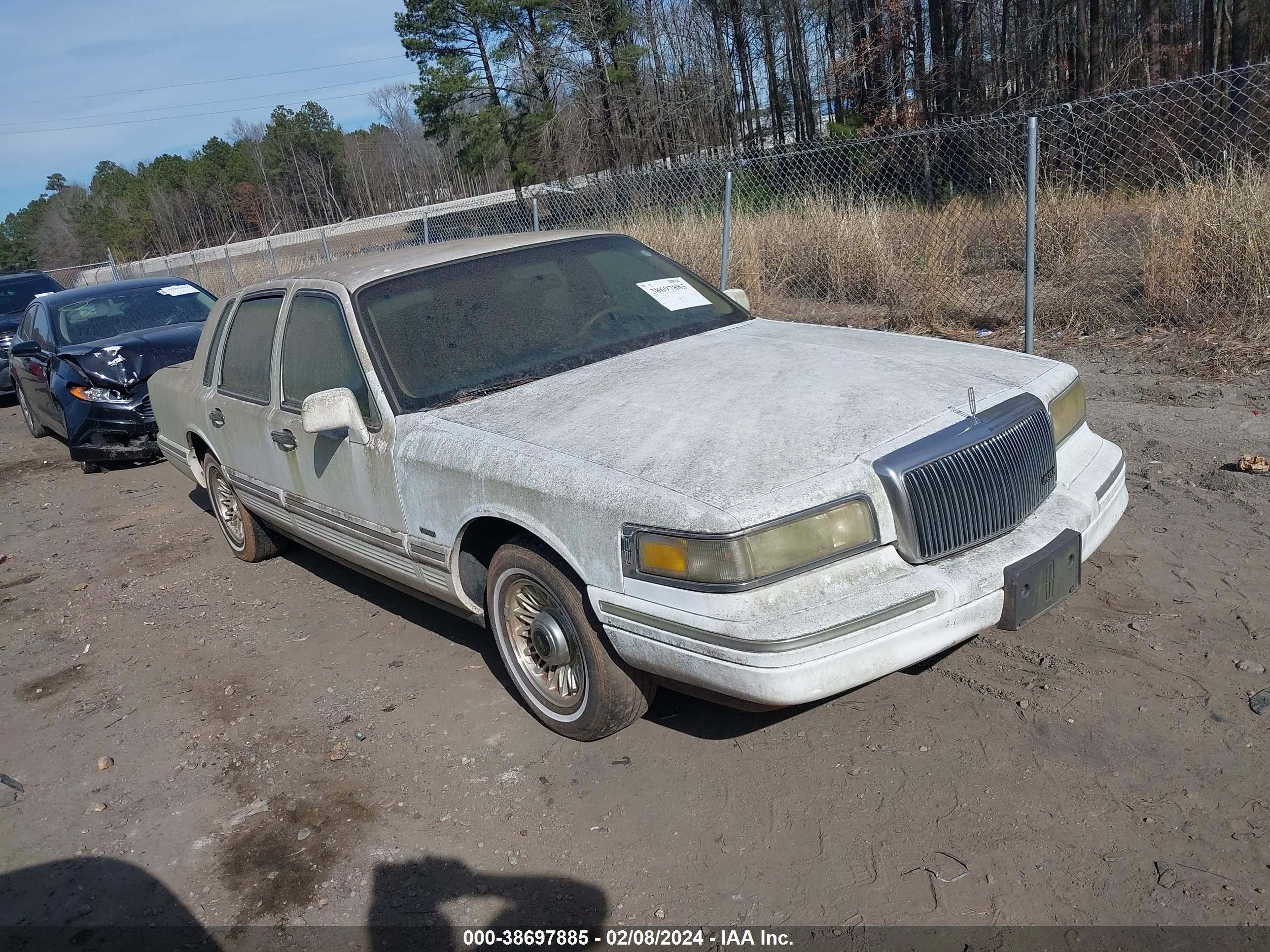 LINCOLN TOWN CAR 1996 1lnlm81w9ty655472