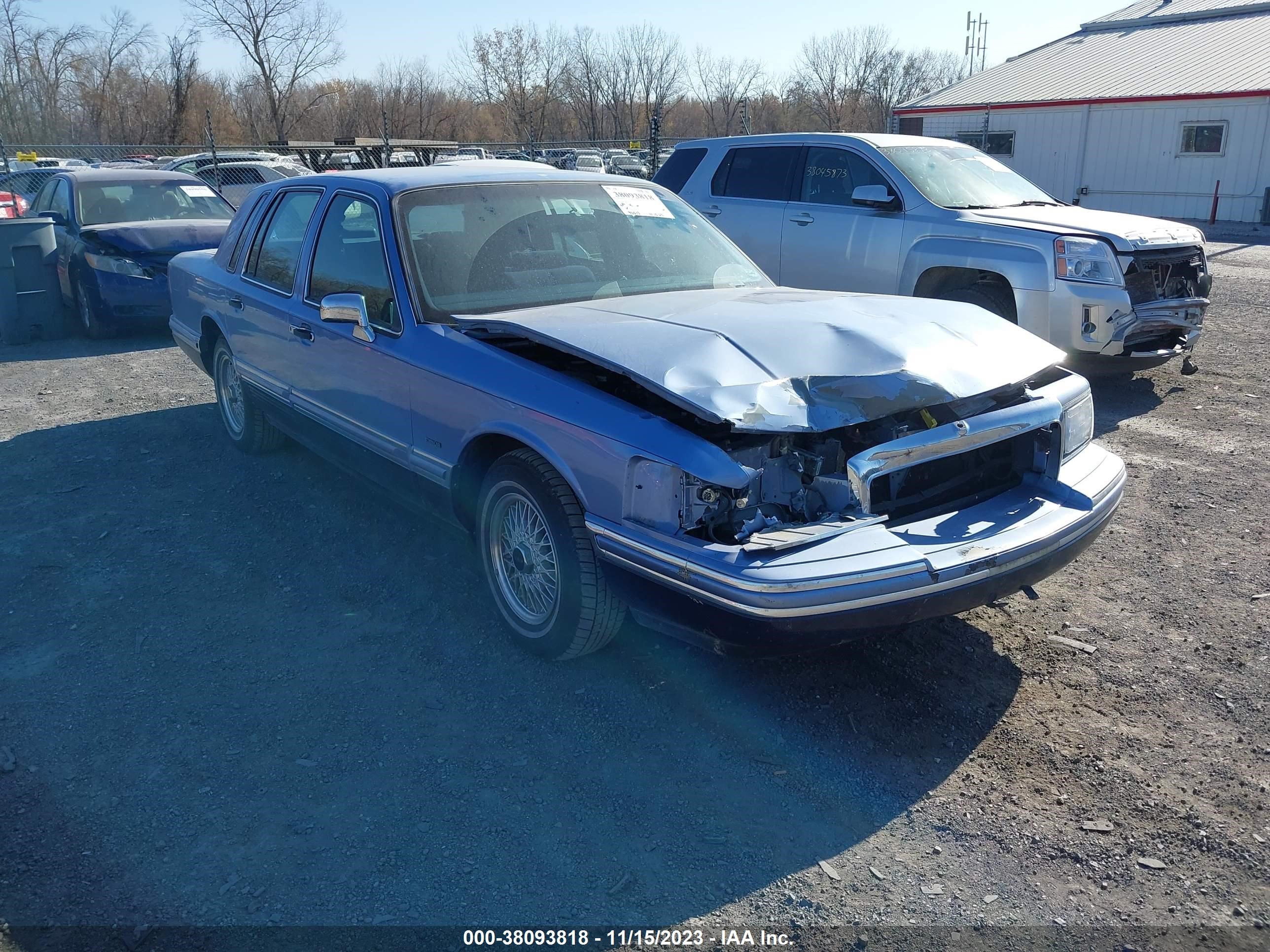 LINCOLN TOWN CAR 1994 1lnlm82w1ry679739