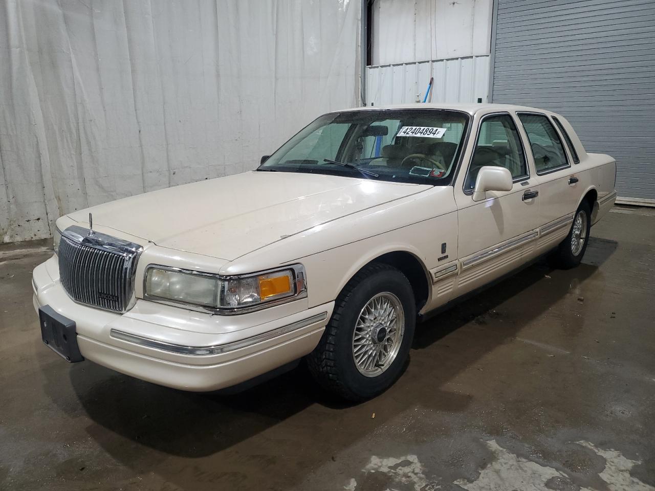 LINCOLN TOWN CAR 1996 1lnlm82w8ty673640