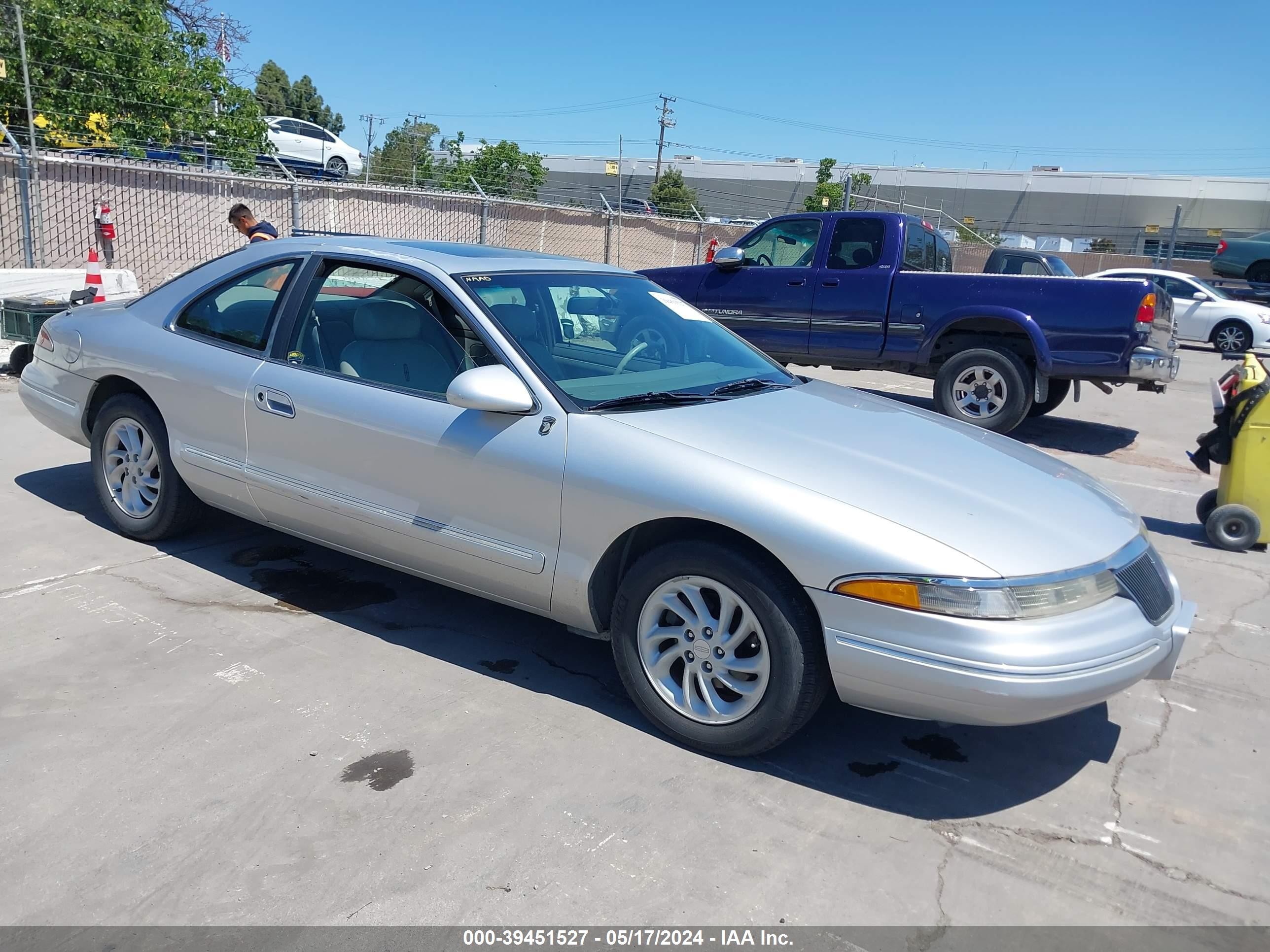 LINCOLN MARK VIII 1996 1lnlm91v6ty650047