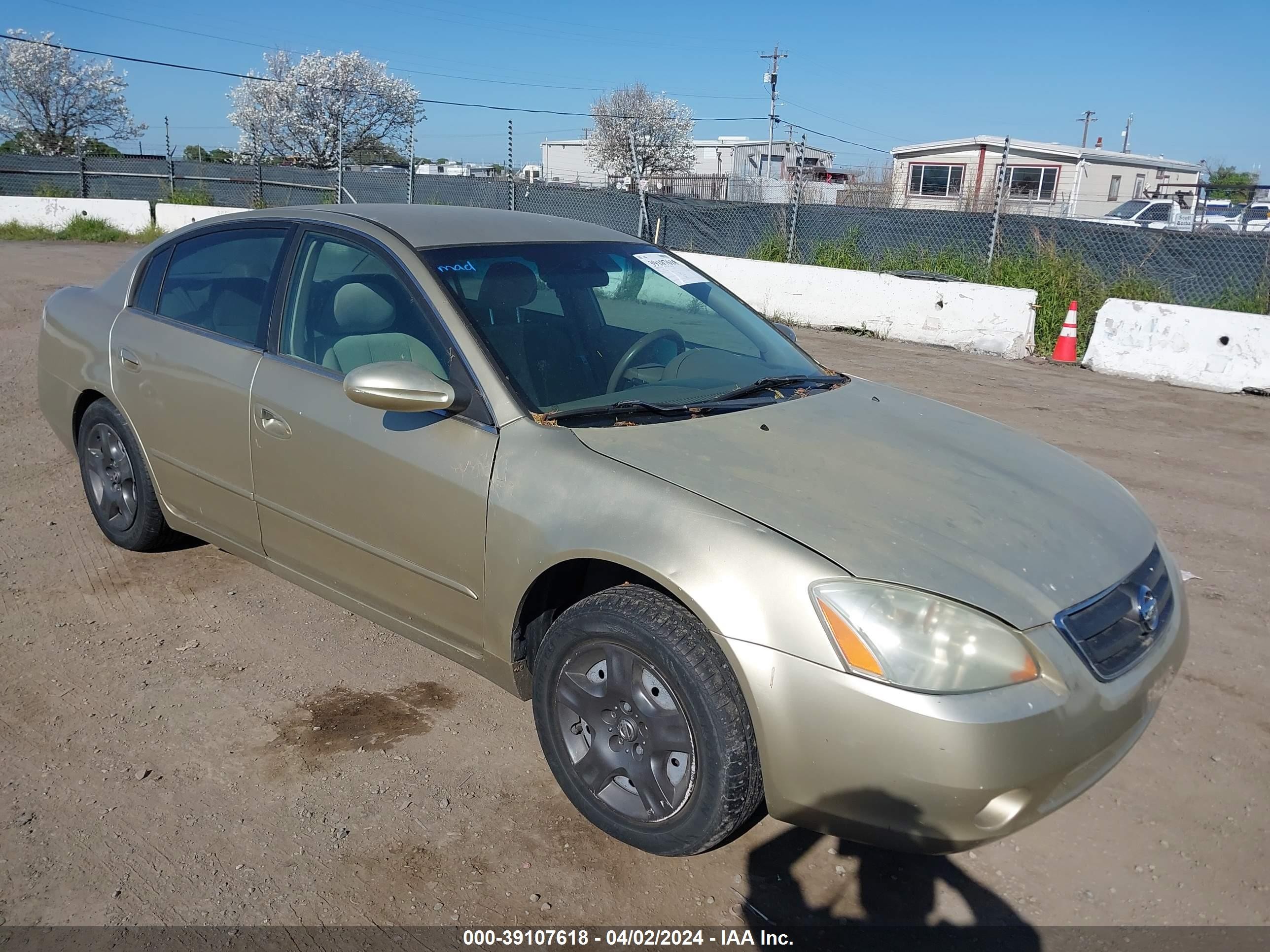 NISSAN ALTIMA 2002 1n4al11d82c183383