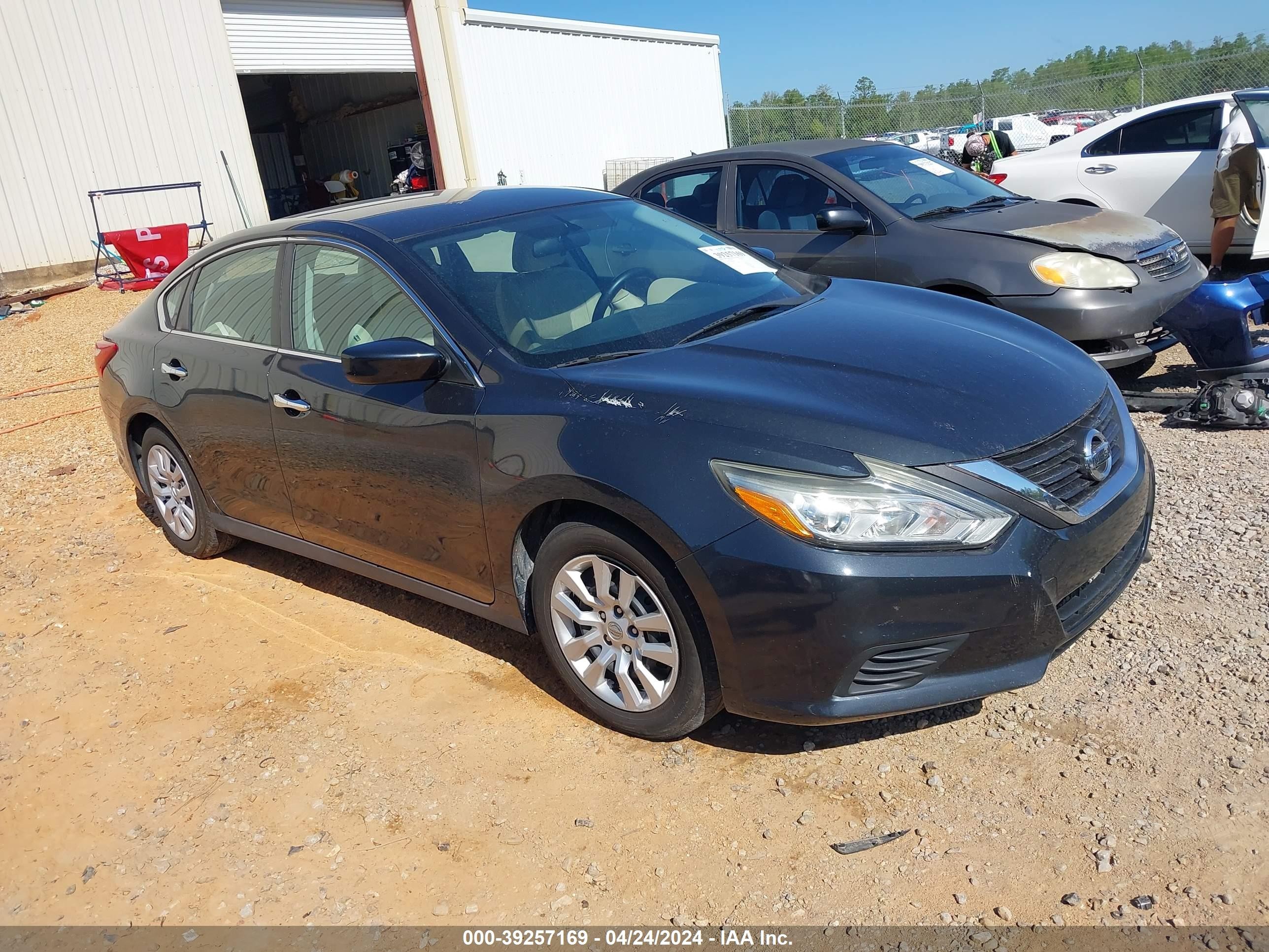 NISSAN ALTIMA 2017 1n4al3ap0hn313093