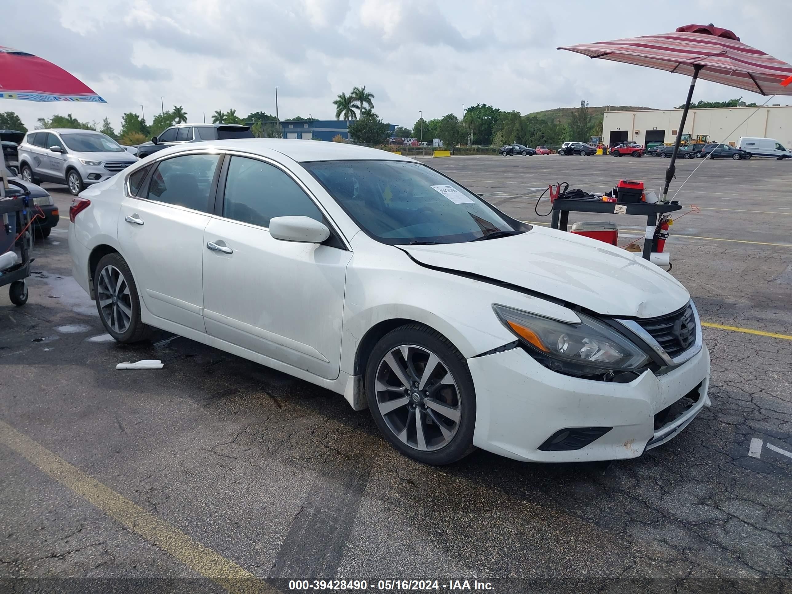 NISSAN ALTIMA 2017 1n4al3ap0hn315197