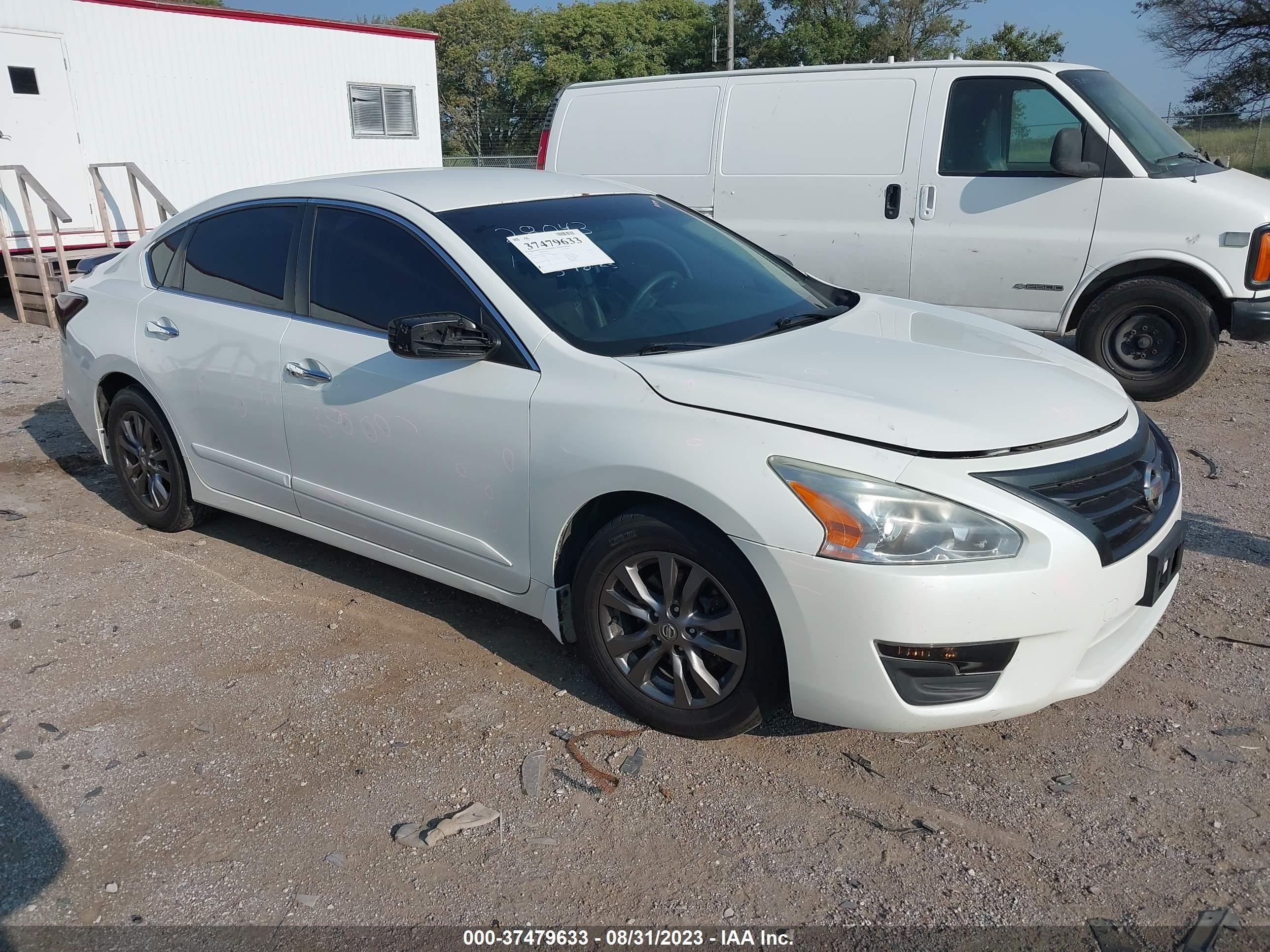 NISSAN ALTIMA 2015 1n4al3ap1fn345497