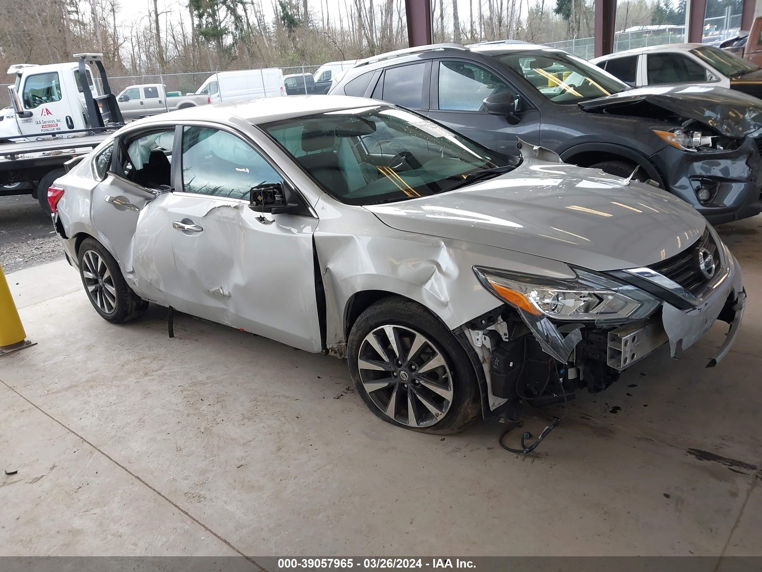 NISSAN ALTIMA 2017 1n4al3ap1hc137960