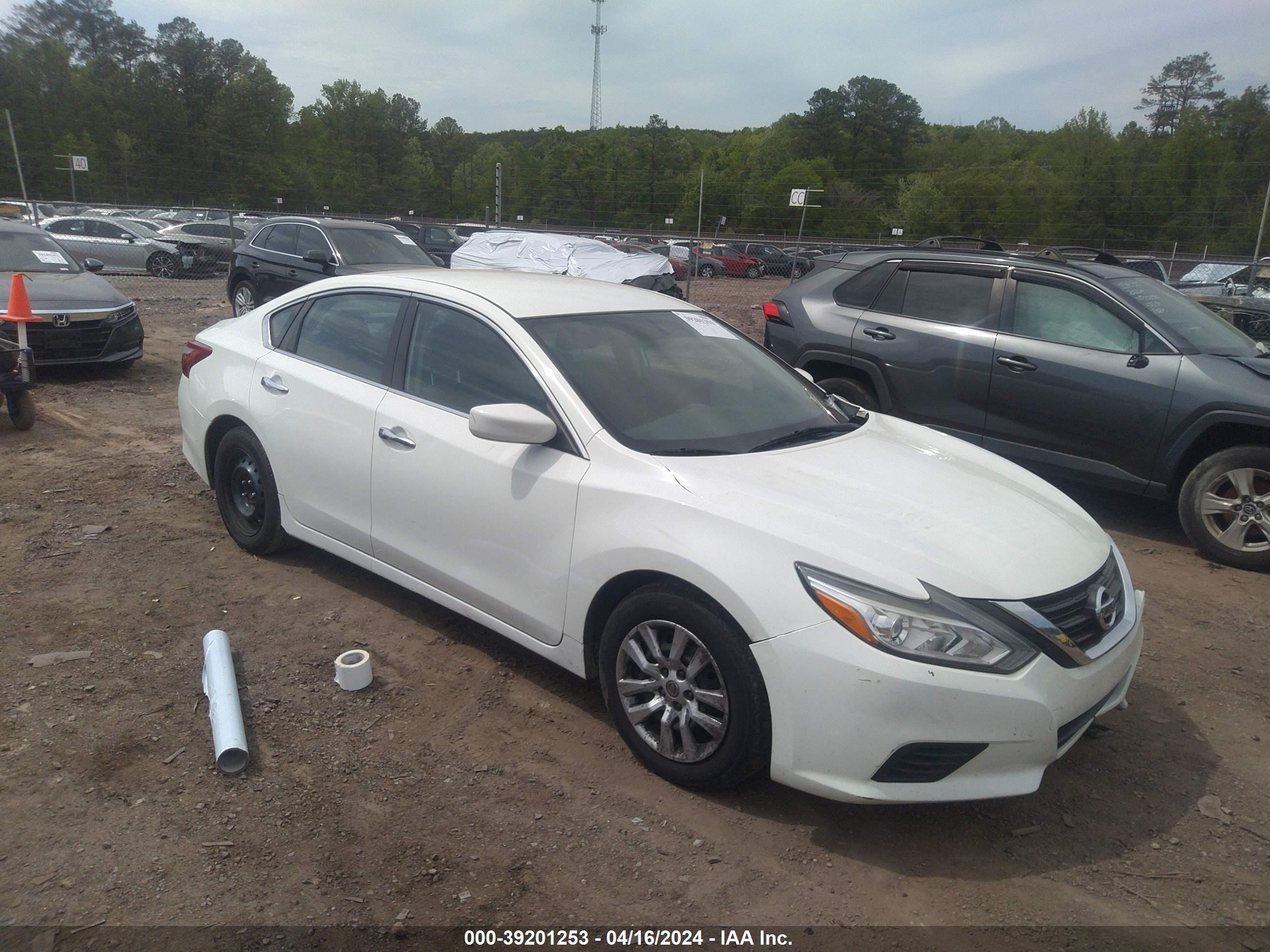 NISSAN ALTIMA 2017 1n4al3ap1hc480008