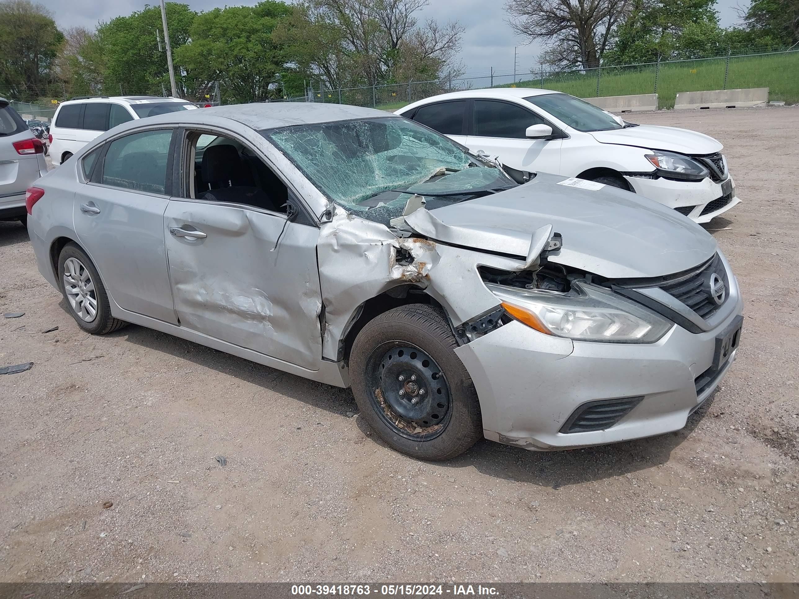 NISSAN ALTIMA 2017 1n4al3ap1hn355675