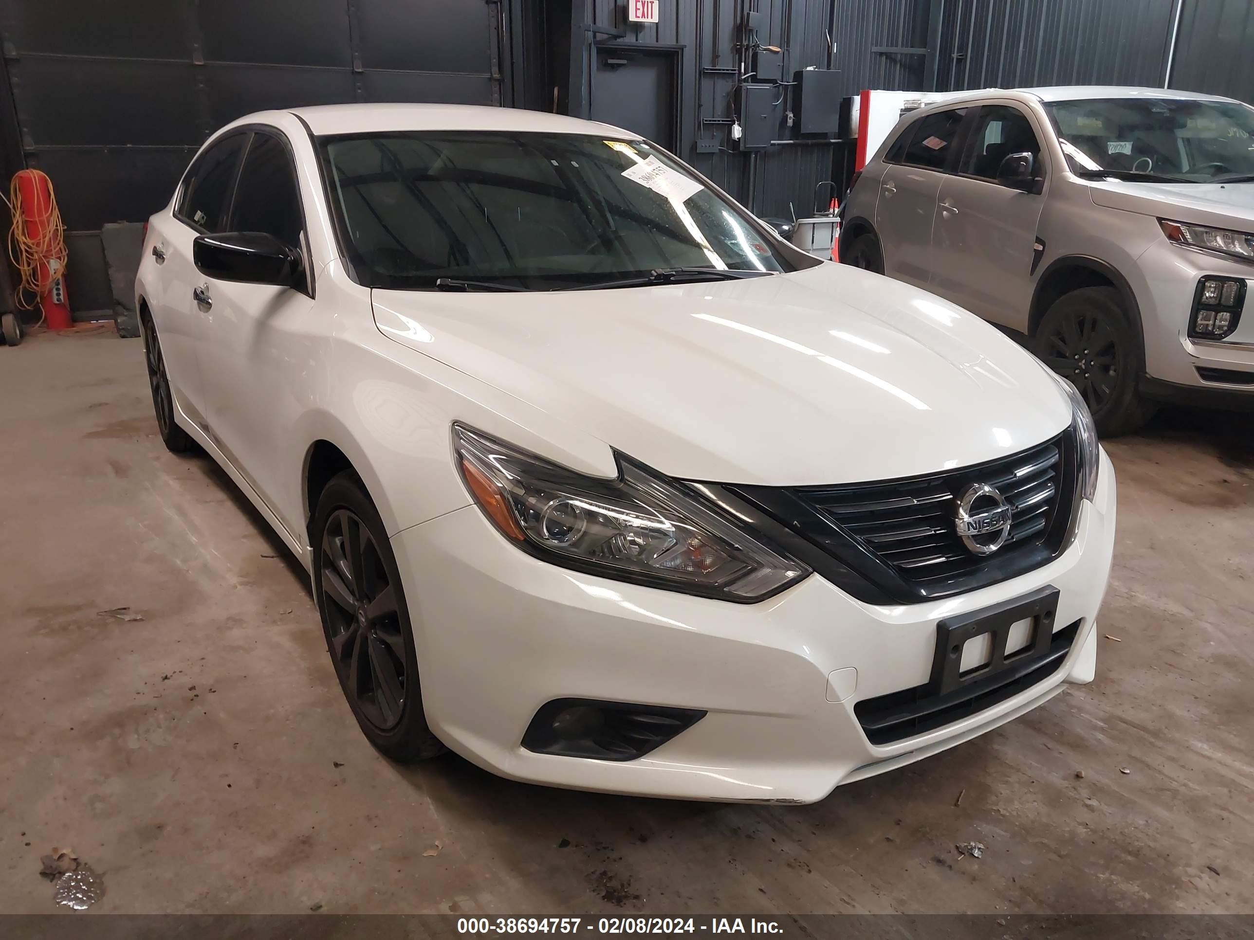 NISSAN ALTIMA 2018 1n4al3ap1jc283216