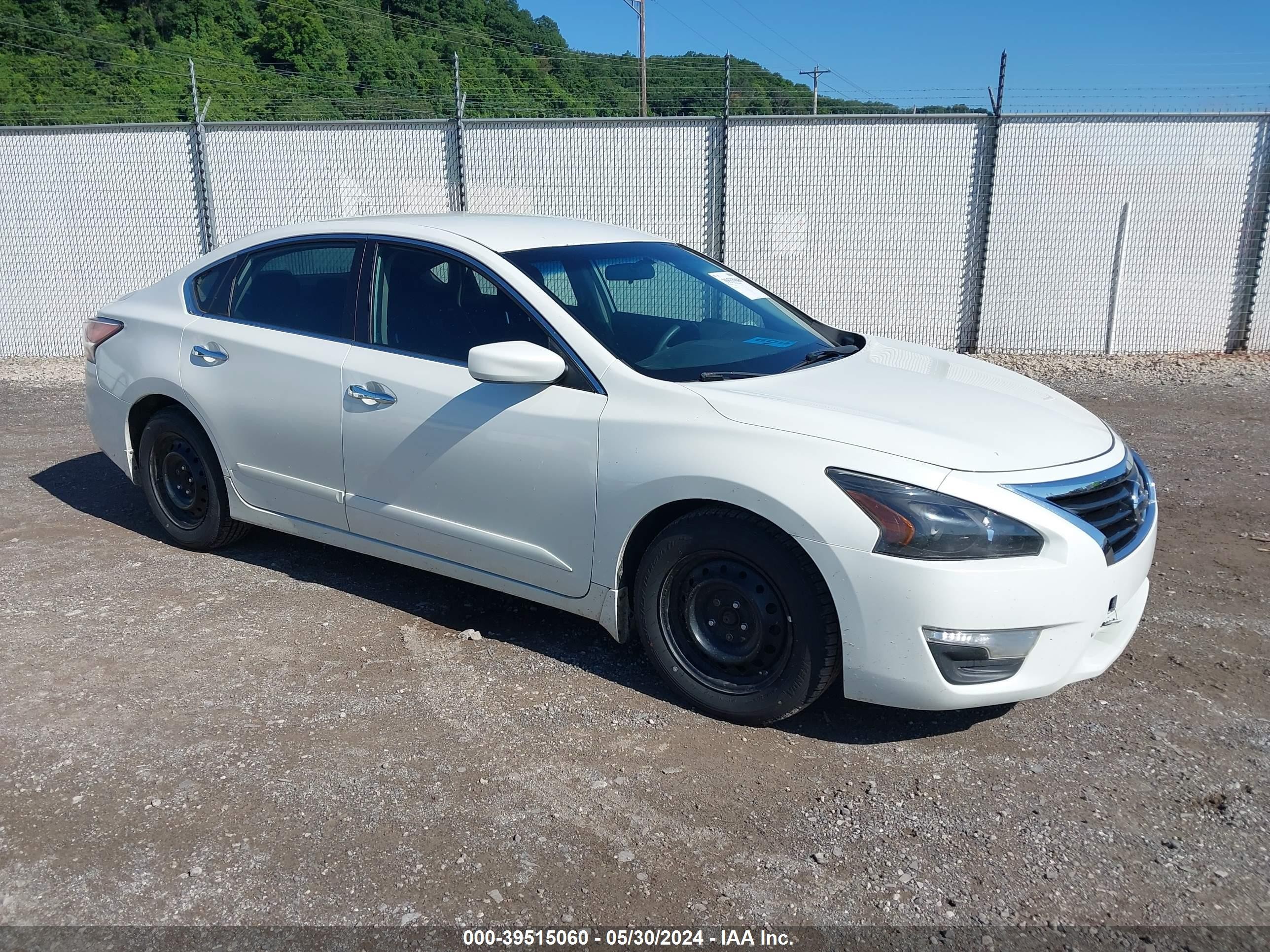 NISSAN ALTIMA 2015 1n4al3ap2fn328708