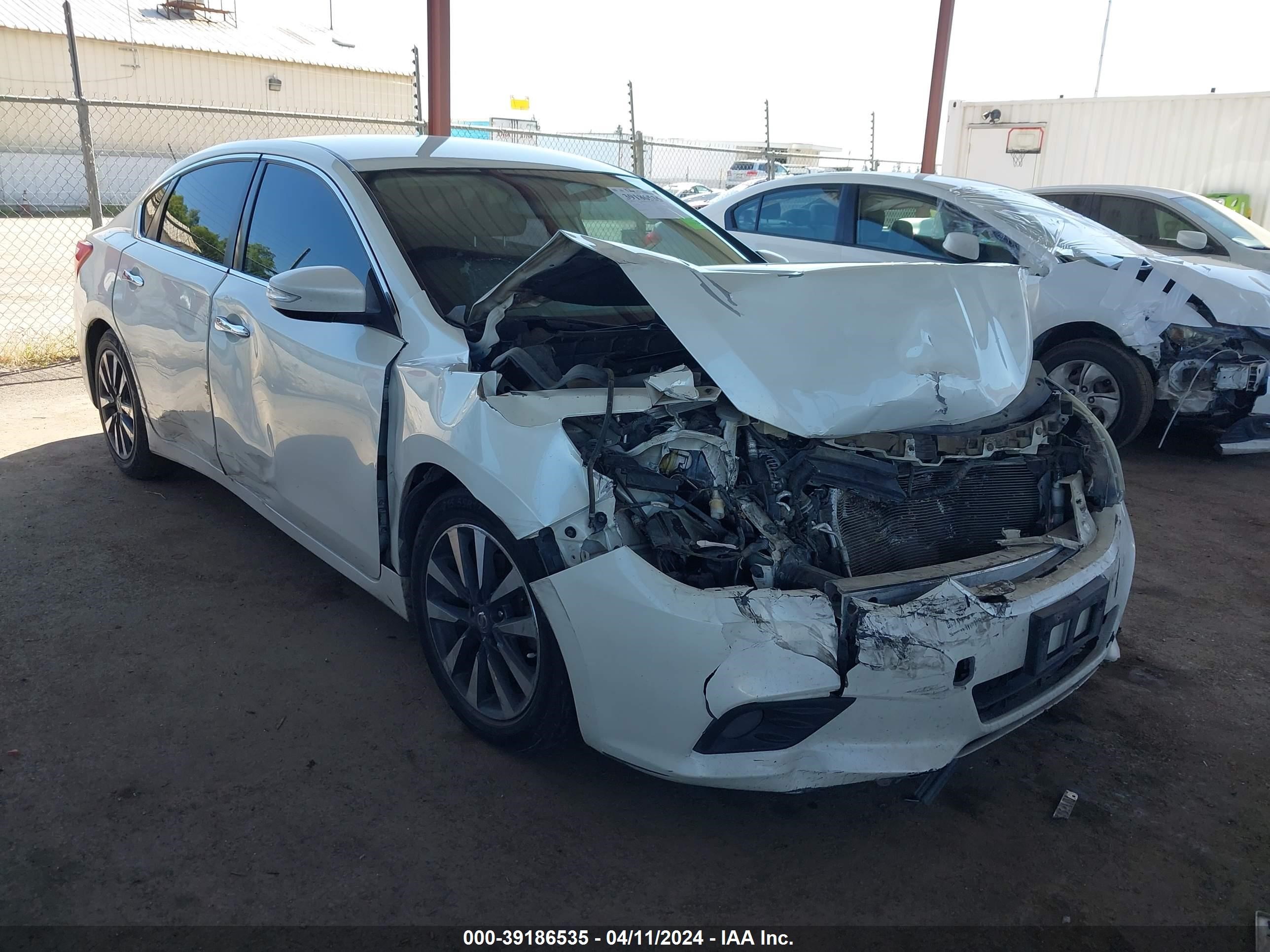 NISSAN ALTIMA 2017 1n4al3ap2hc126868