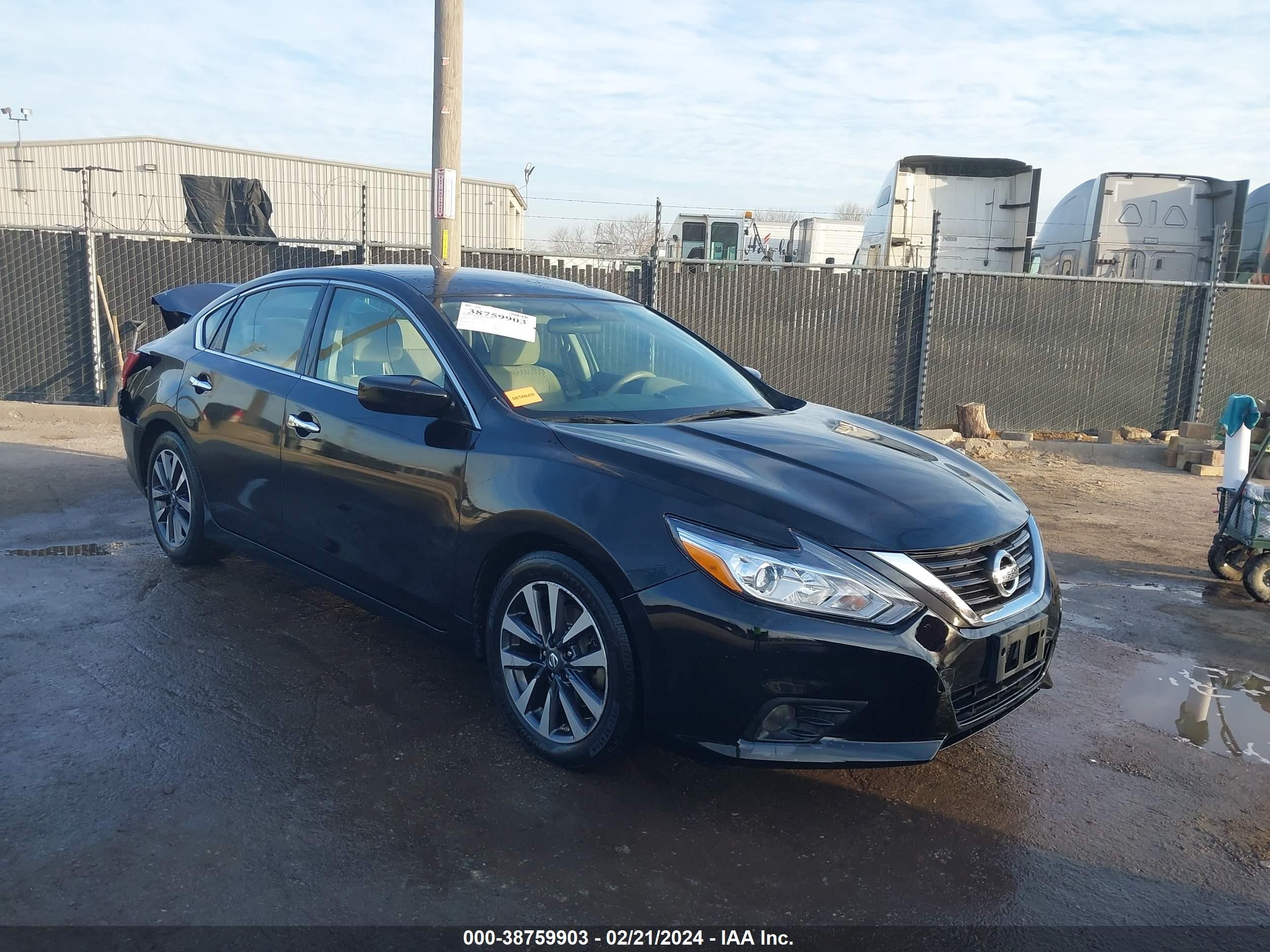 NISSAN ALTIMA 2017 1n4al3ap2hc153875