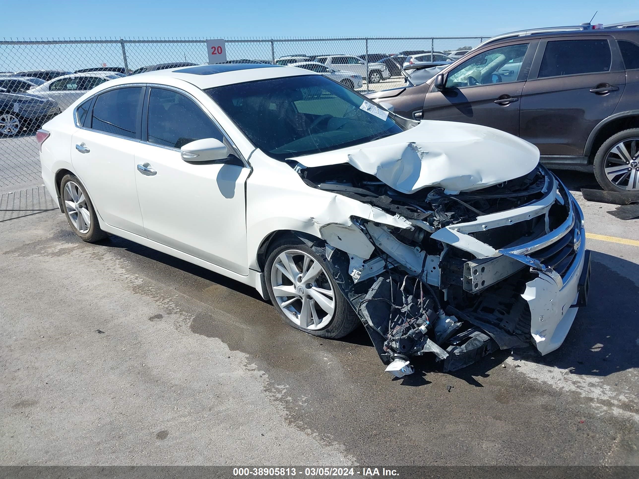 NISSAN ALTIMA 2015 1n4al3ap3fn351950