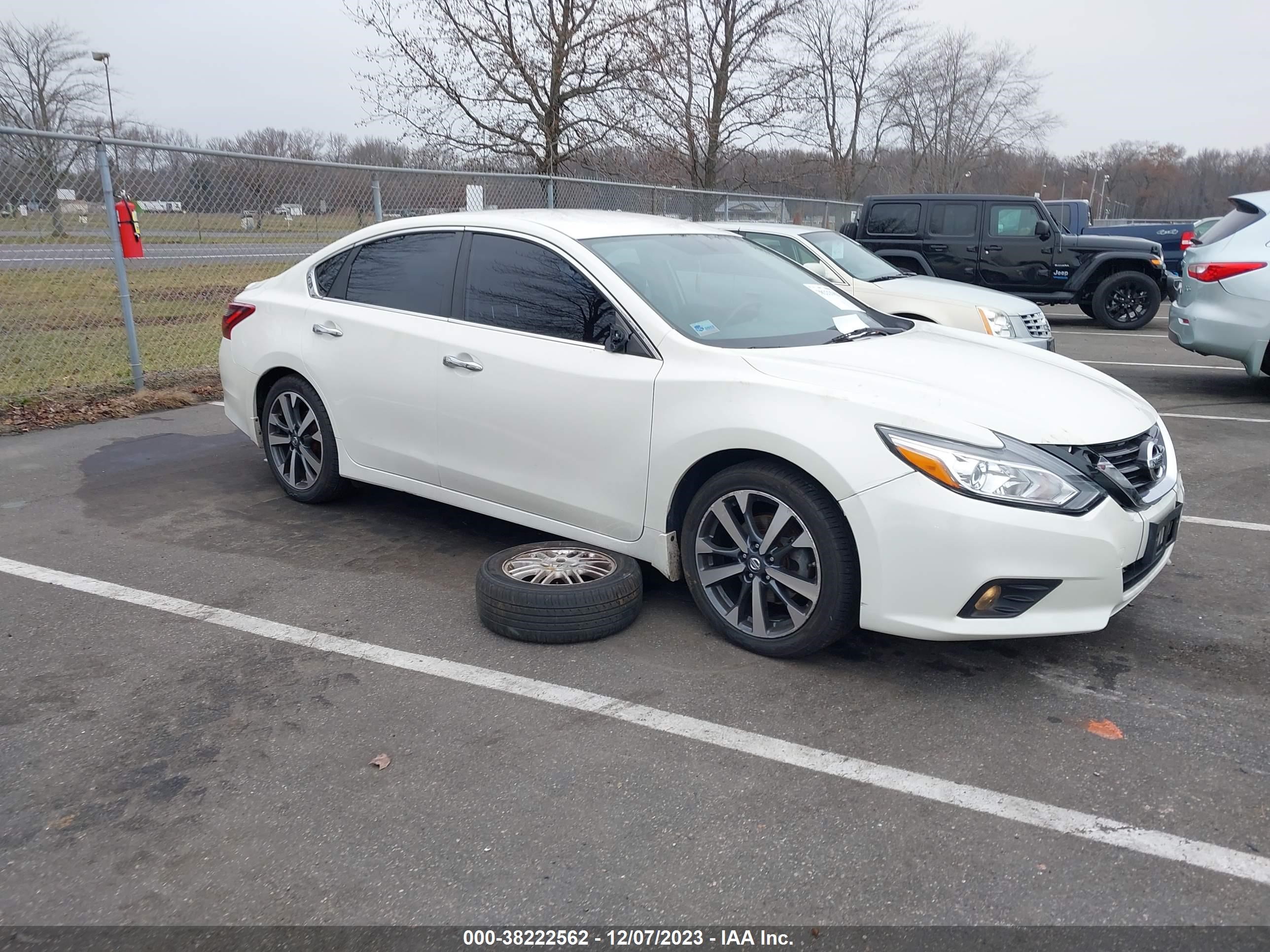 NISSAN ALTIMA 2017 1n4al3ap3hc271286