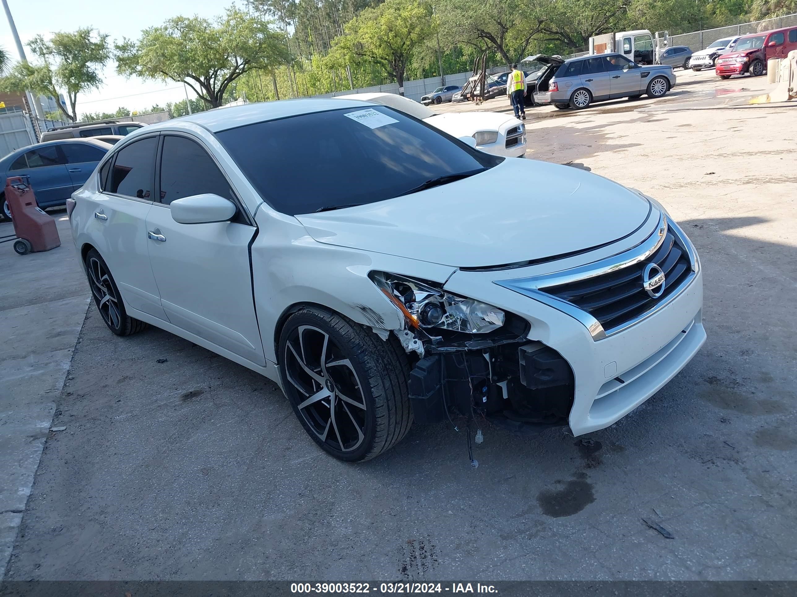 NISSAN ALTIMA 2015 1n4al3ap5fn316312