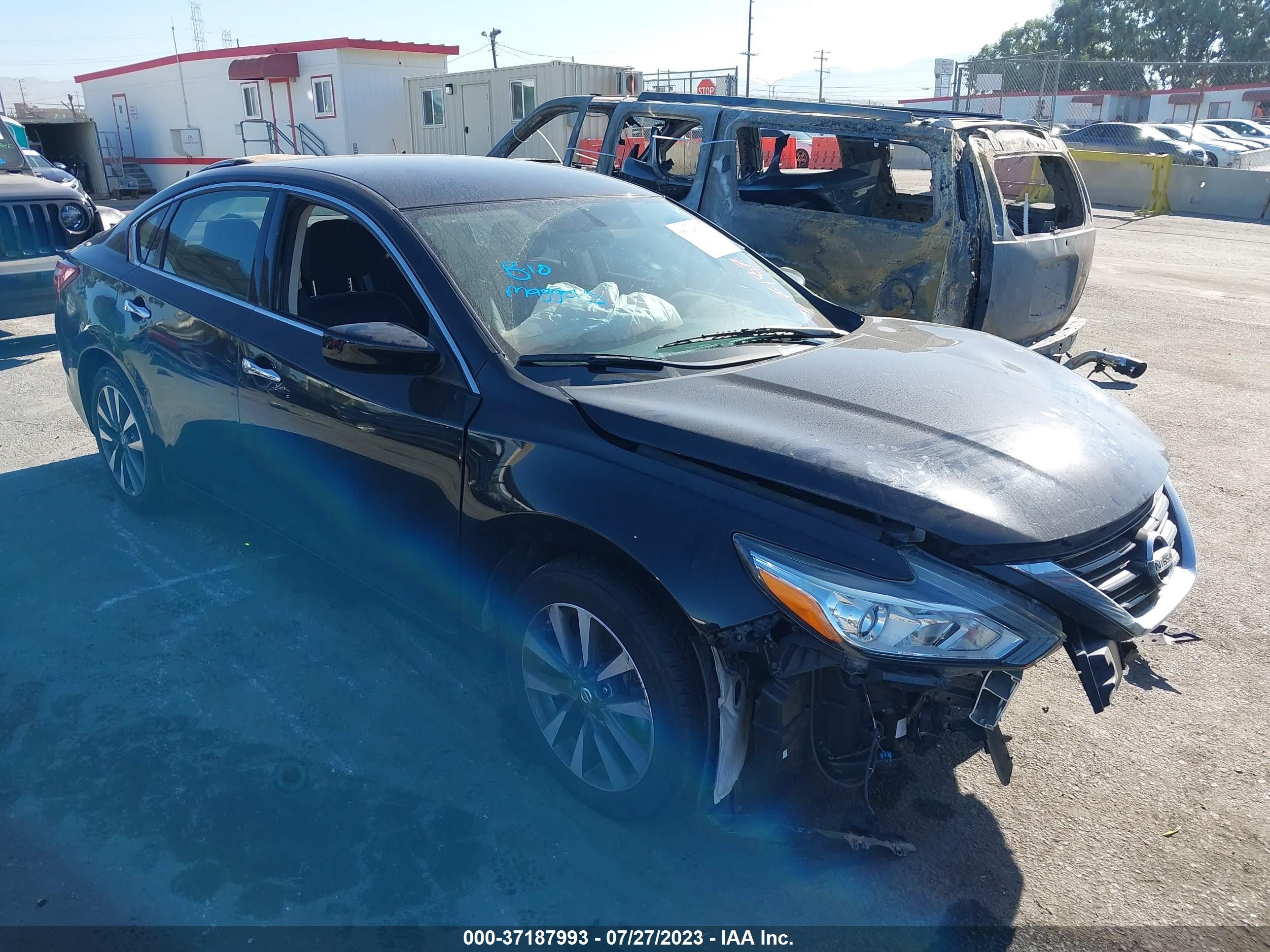 NISSAN ALTIMA 2017 1n4al3ap5hc208657