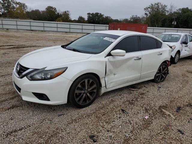 NISSAN ALTIMA 2017 1n4al3ap5hn320234