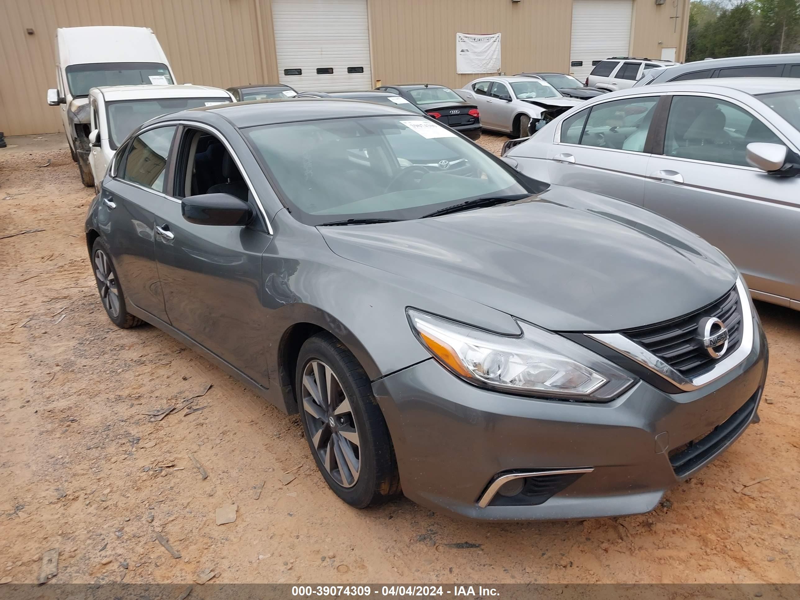 NISSAN ALTIMA 2017 1n4al3ap7hc176830