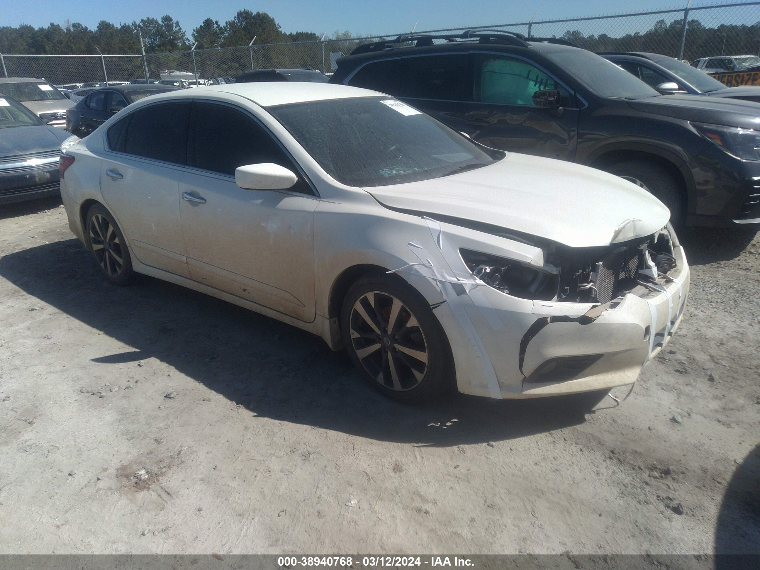 NISSAN ALTIMA 2017 1n4al3ap8hc119780