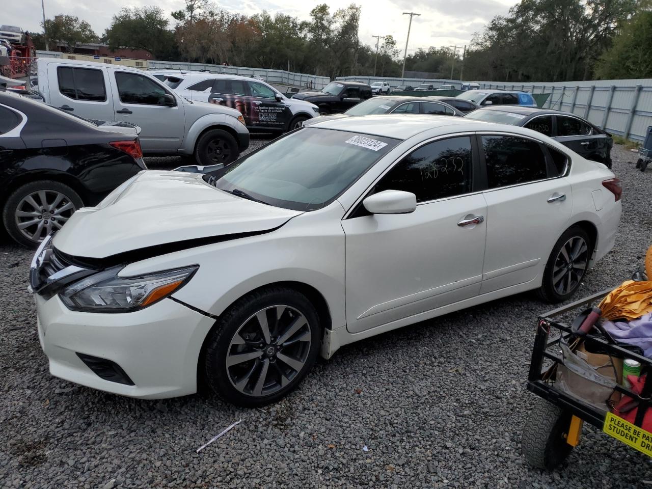 NISSAN ALTIMA 2017 1n4al3ap8hc155095