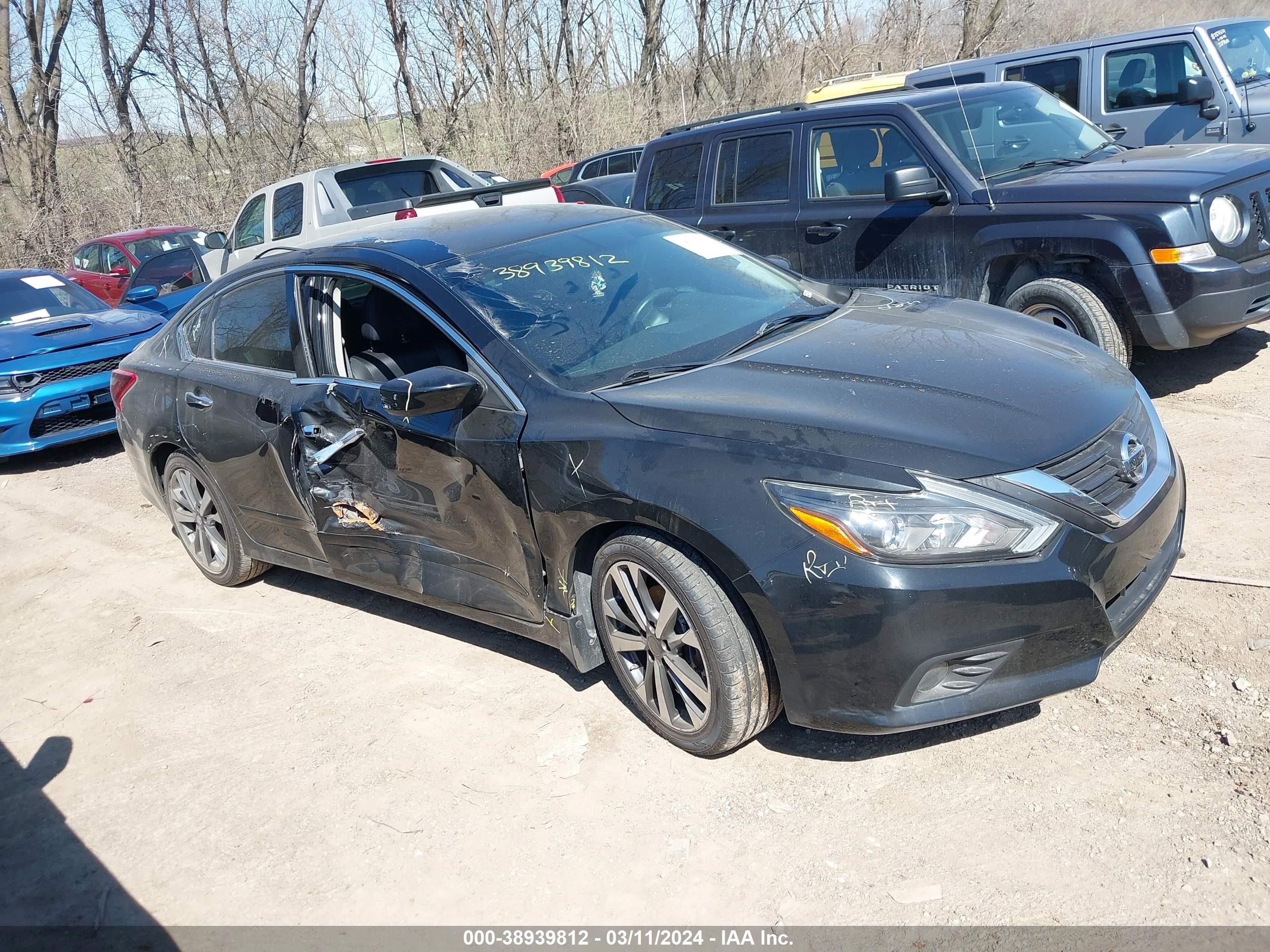 NISSAN ALTIMA 2017 1n4al3ap8hc187819