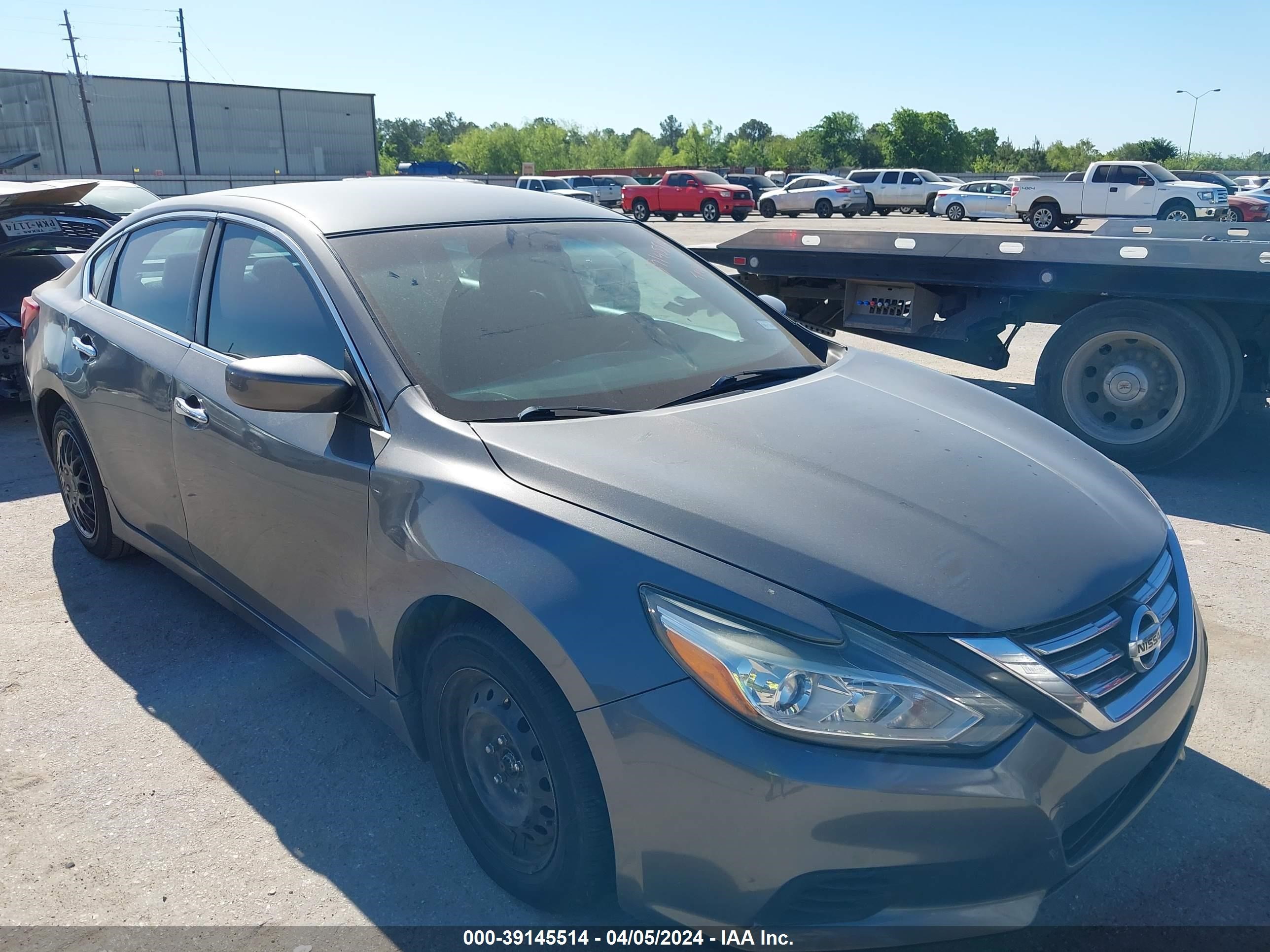 NISSAN ALTIMA 2017 1n4al3ap8hc279531