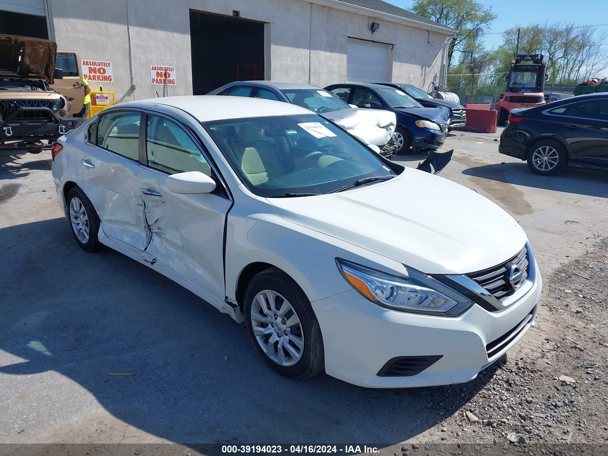 NISSAN ALTIMA 2017 1n4al3ap8hc286009