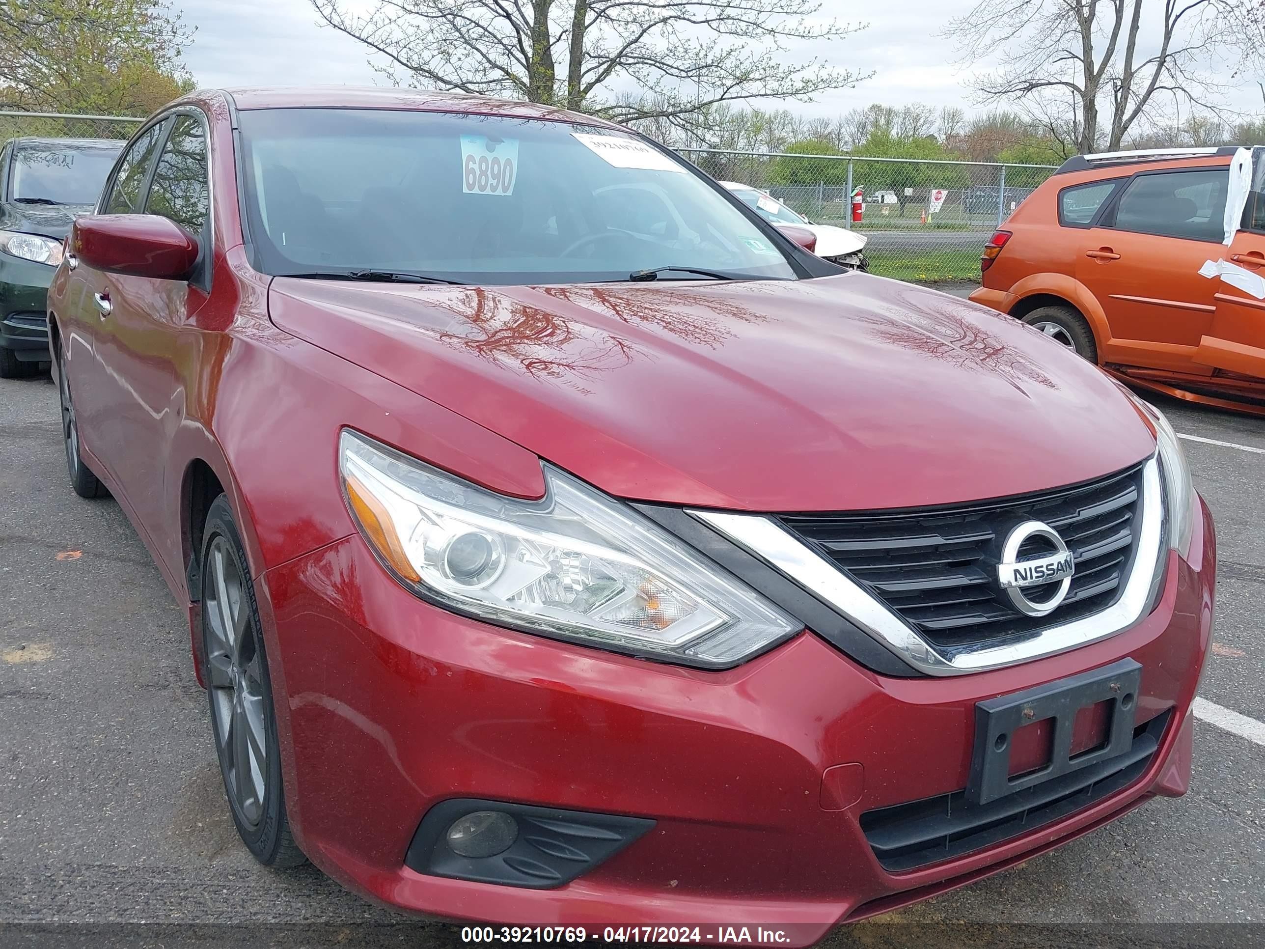 NISSAN ALTIMA 2018 1n4al3ap8jc150677