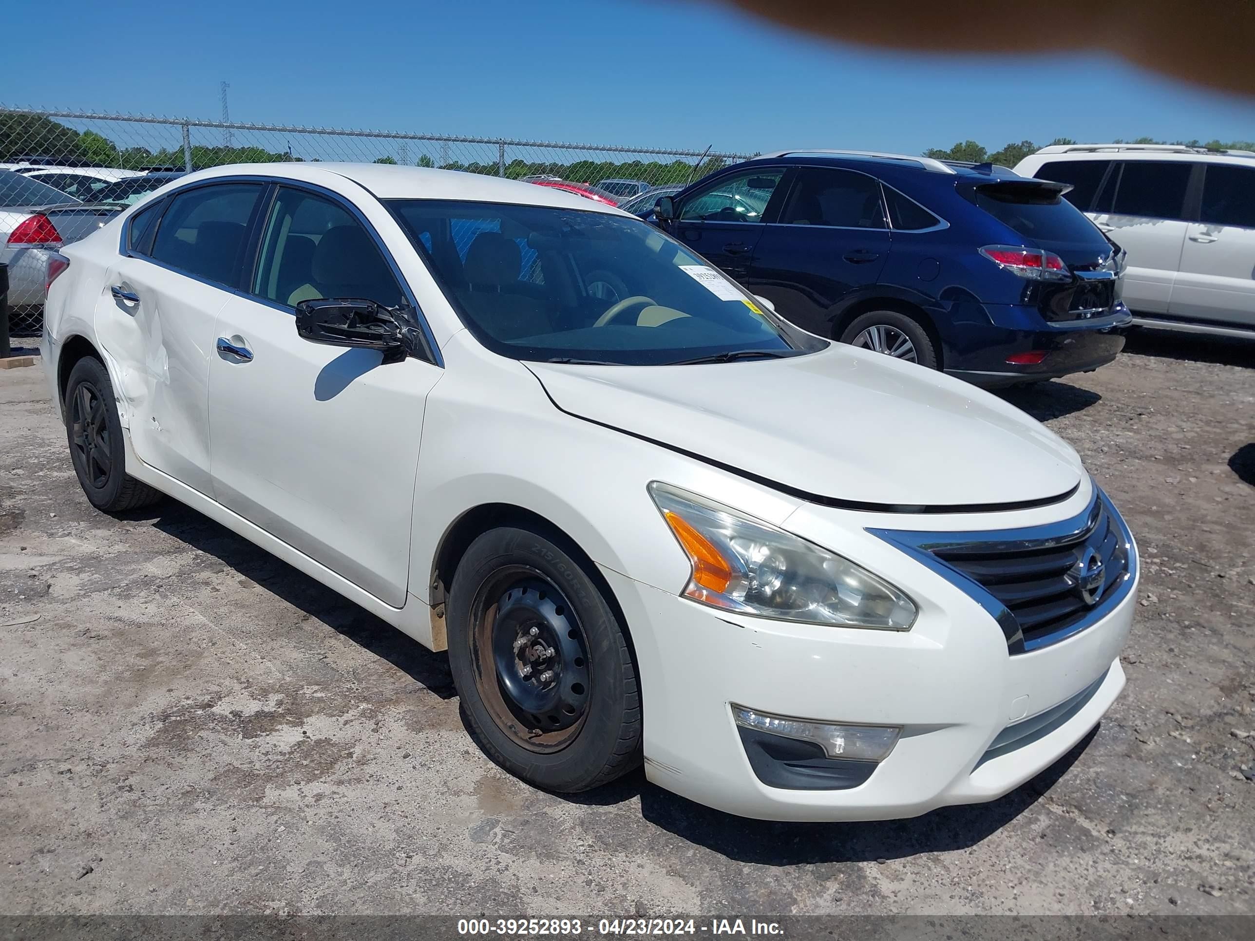 NISSAN ALTIMA 2015 1n4al3apxfc180903