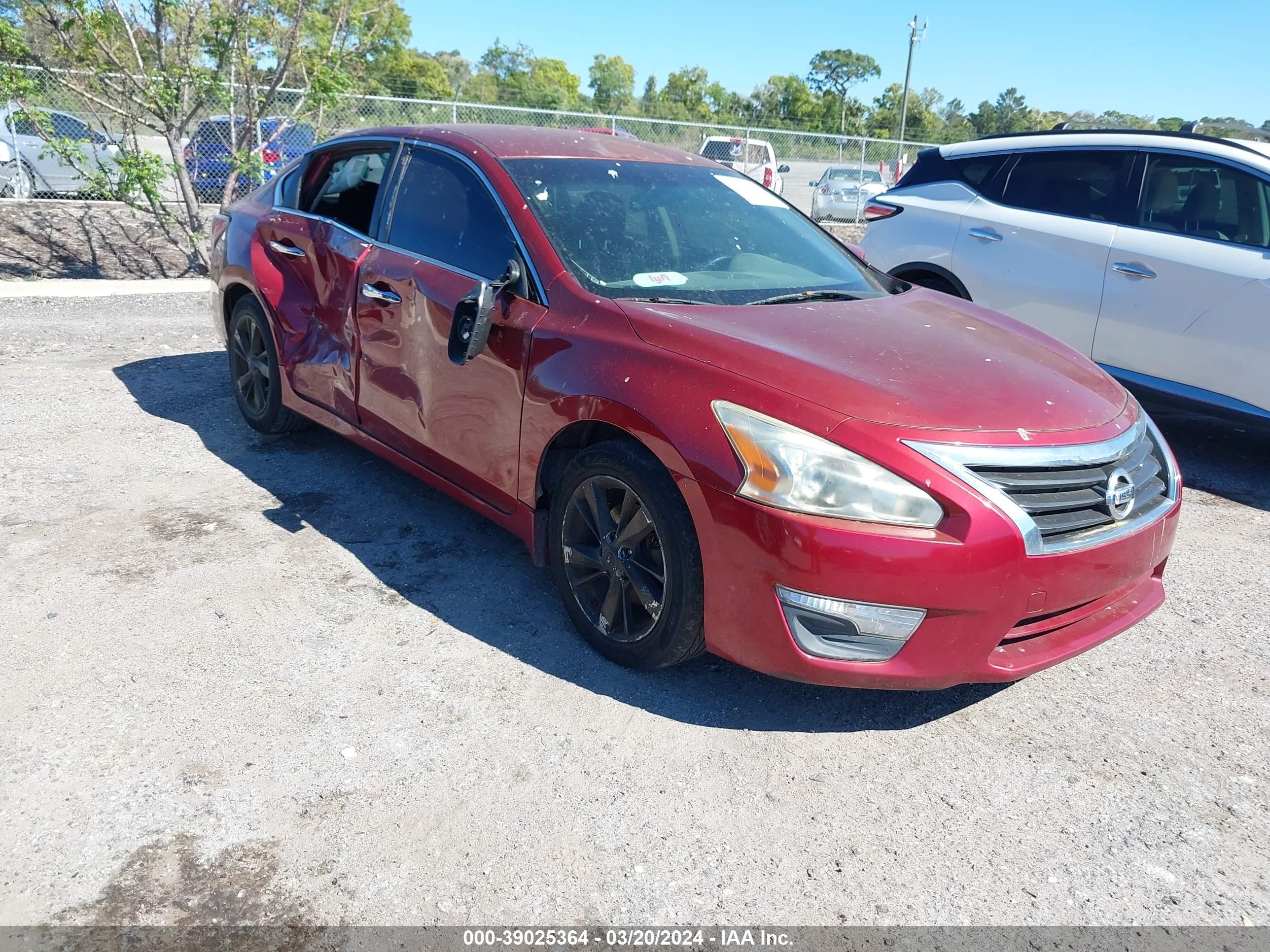 NISSAN ALTIMA 2015 1n4al3apxfc416482