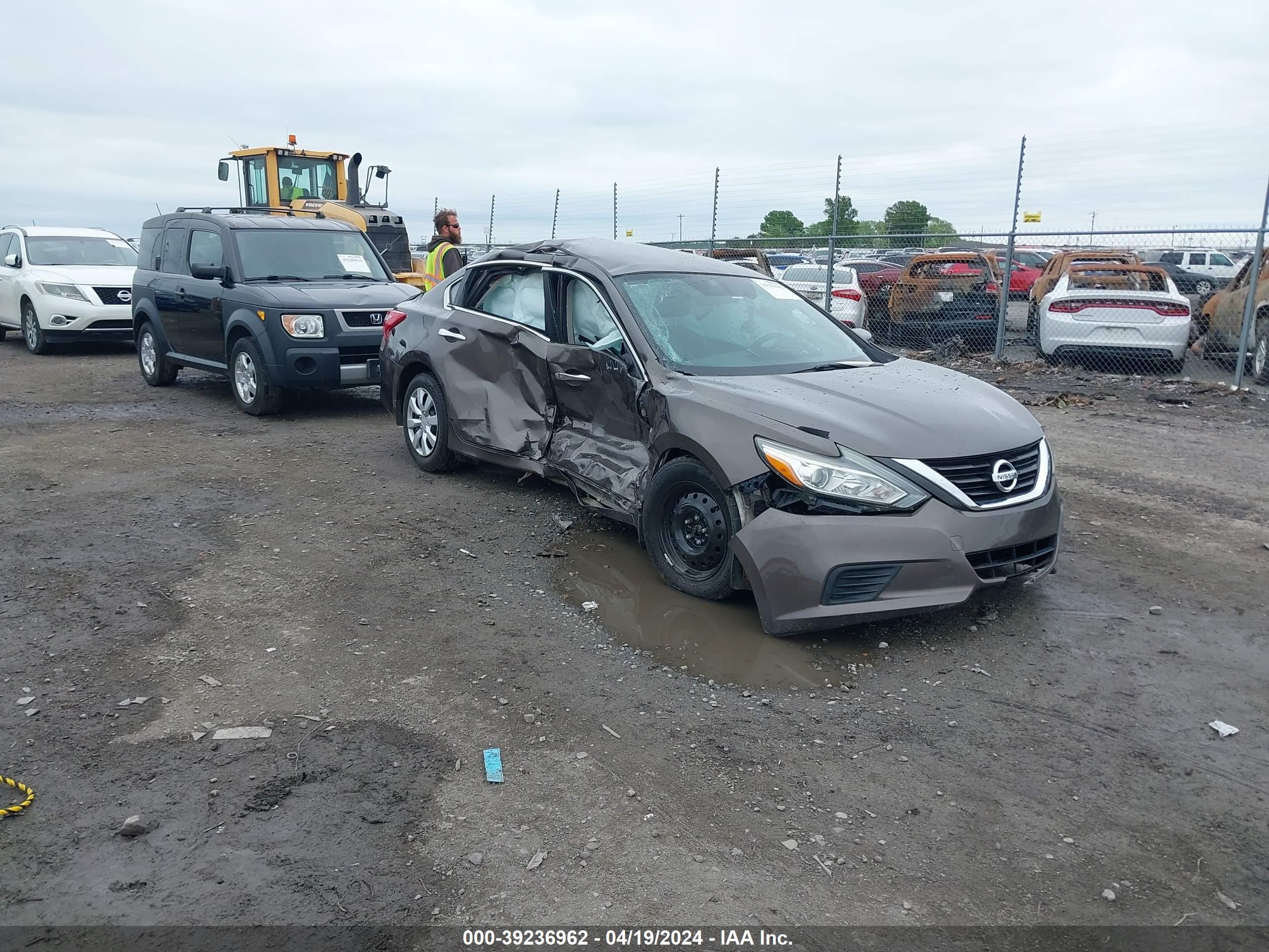 NISSAN ALTIMA 2017 1n4al3apxhn325395