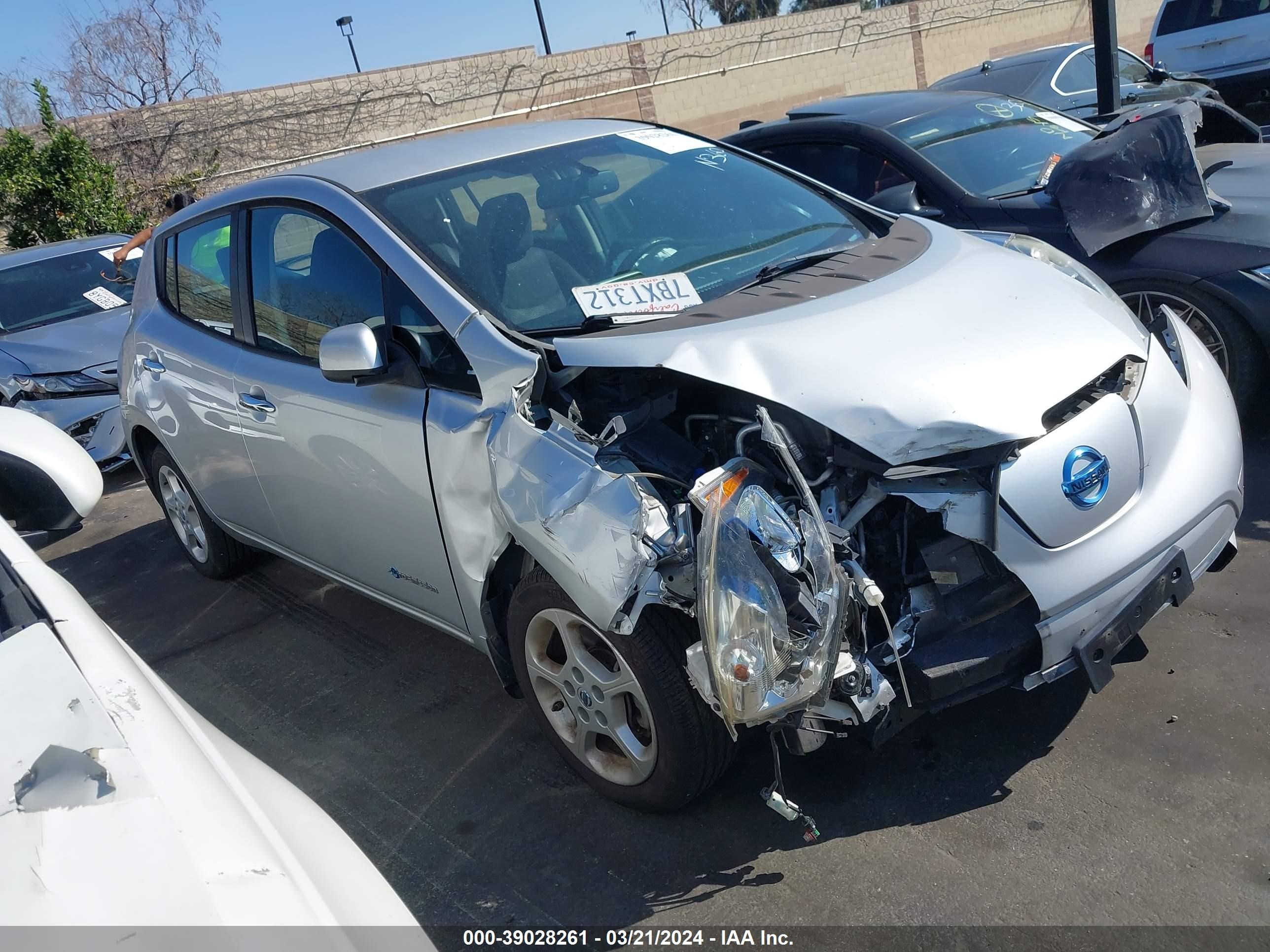 NISSAN LEAF 2013 1n4az0cp8dc404628