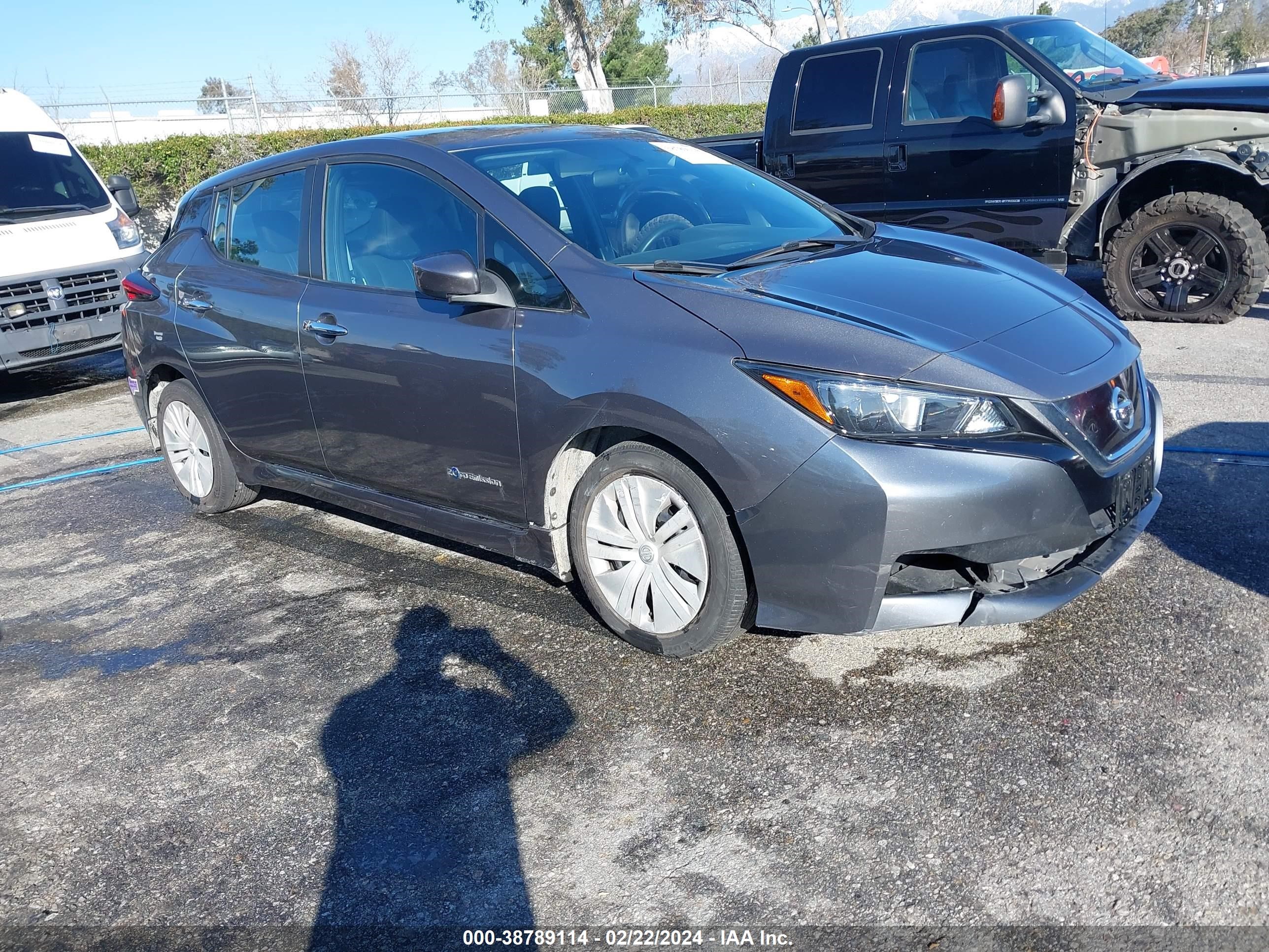 NISSAN LEAF 2018 1n4az1cp2kc305919