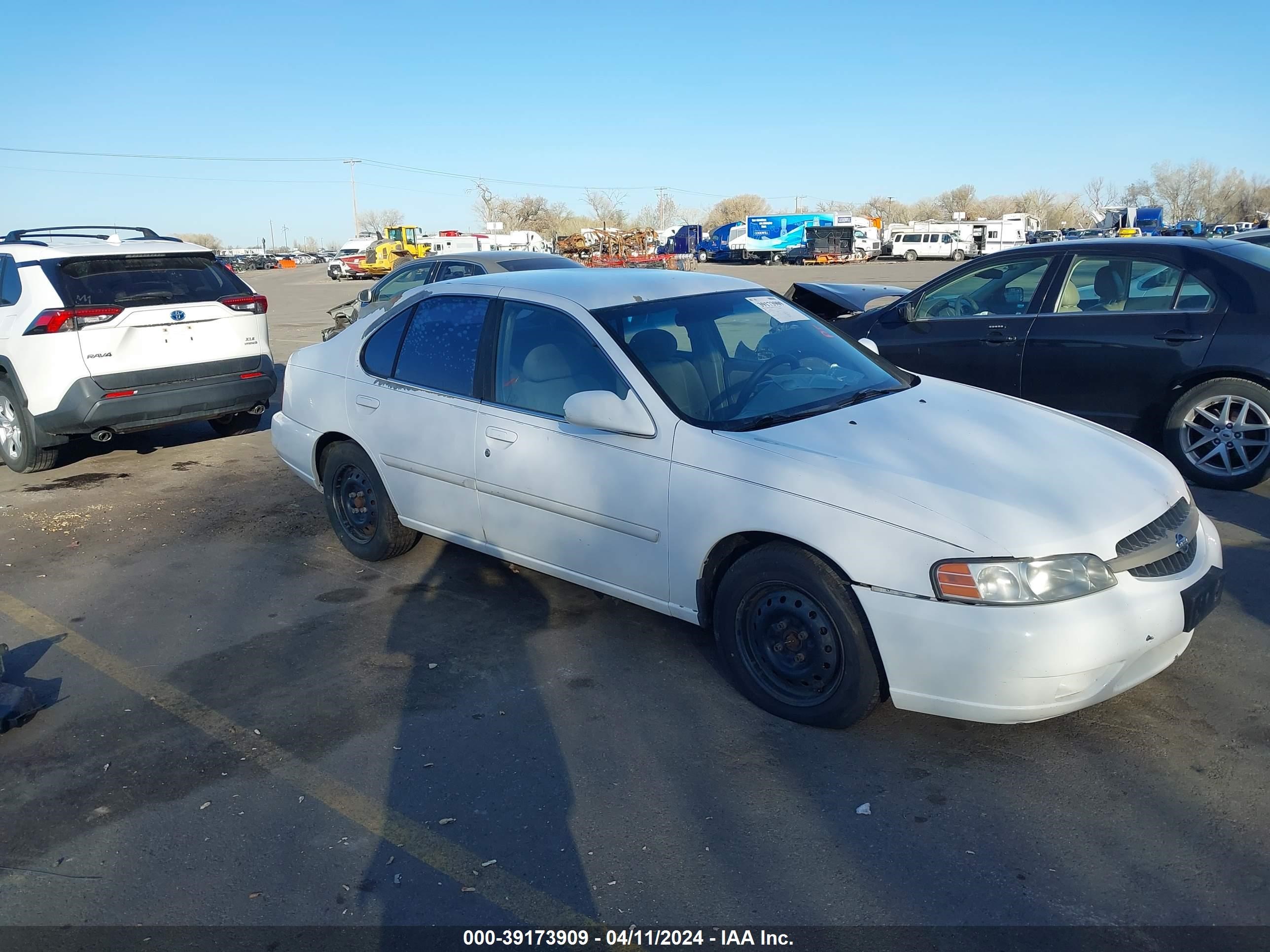 NISSAN ALTIMA 2000 1n4bl01b0yt210592