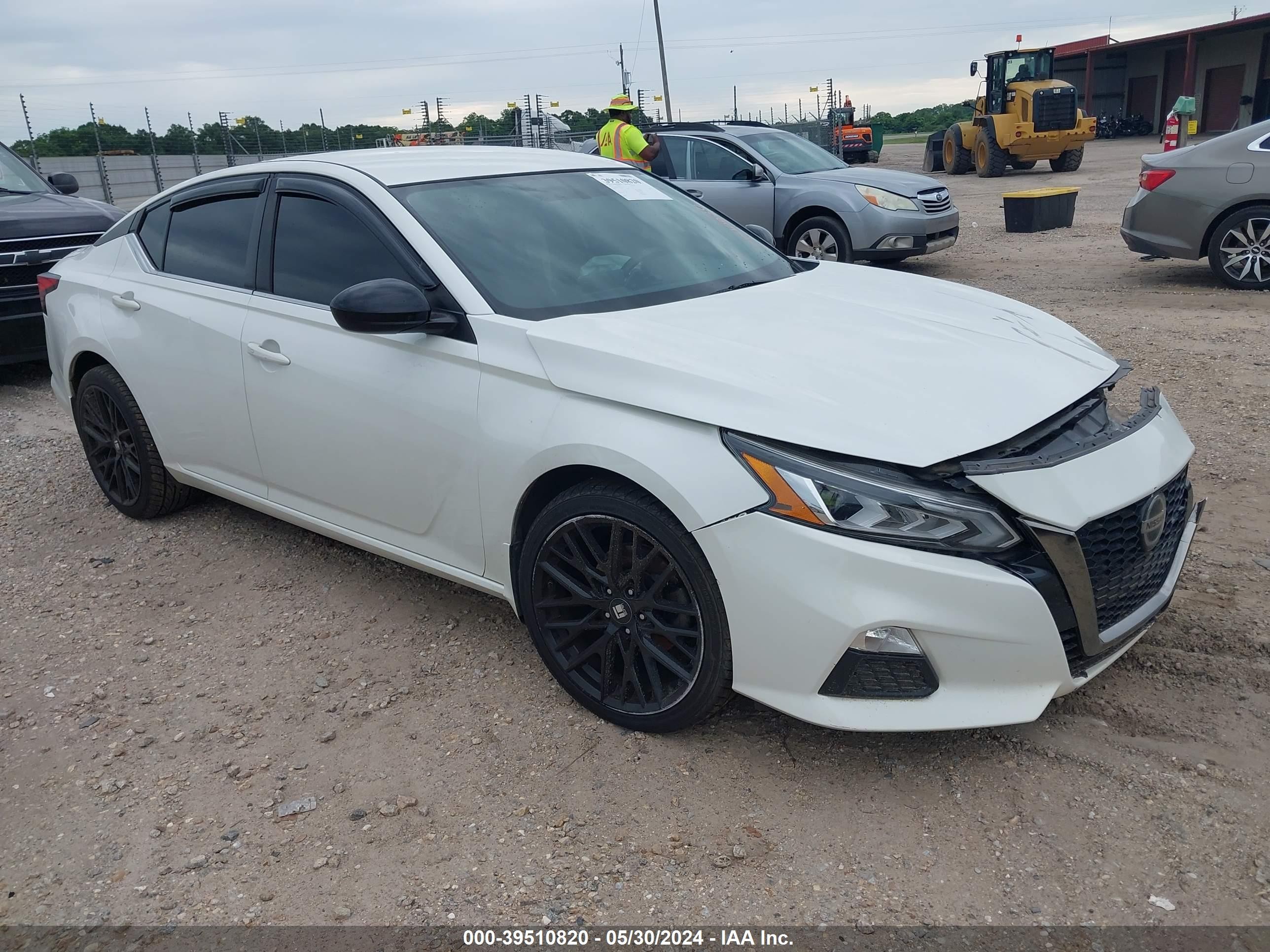 NISSAN ALTIMA 2019 1n4bl4cv1kc221571