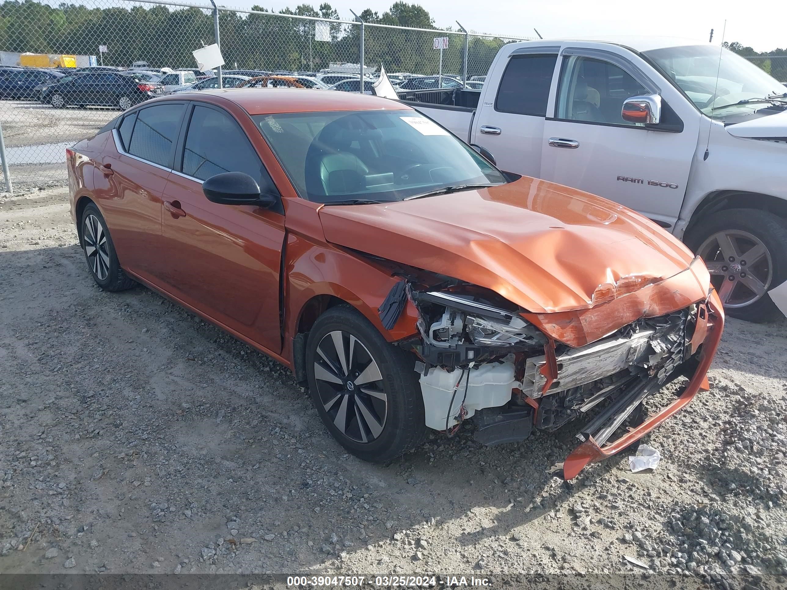 NISSAN ALTIMA 2019 1n4bl4cv2kc203266