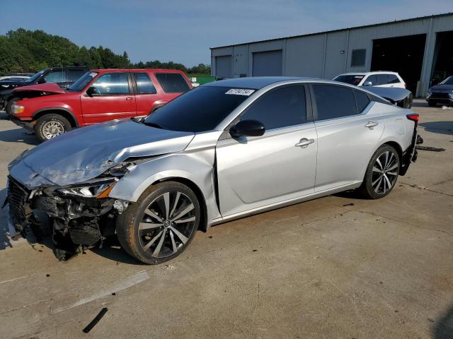 NISSAN ALTIMA SR 2019 1n4bl4cv3kc107002