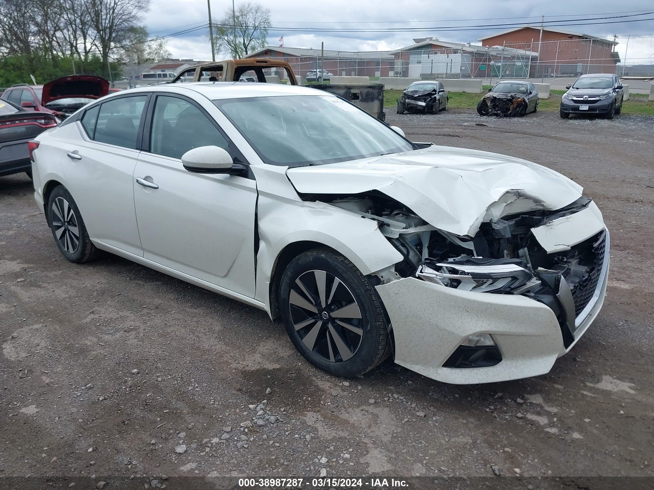 NISSAN ALTIMA 2019 1n4bl4ev5kc216607