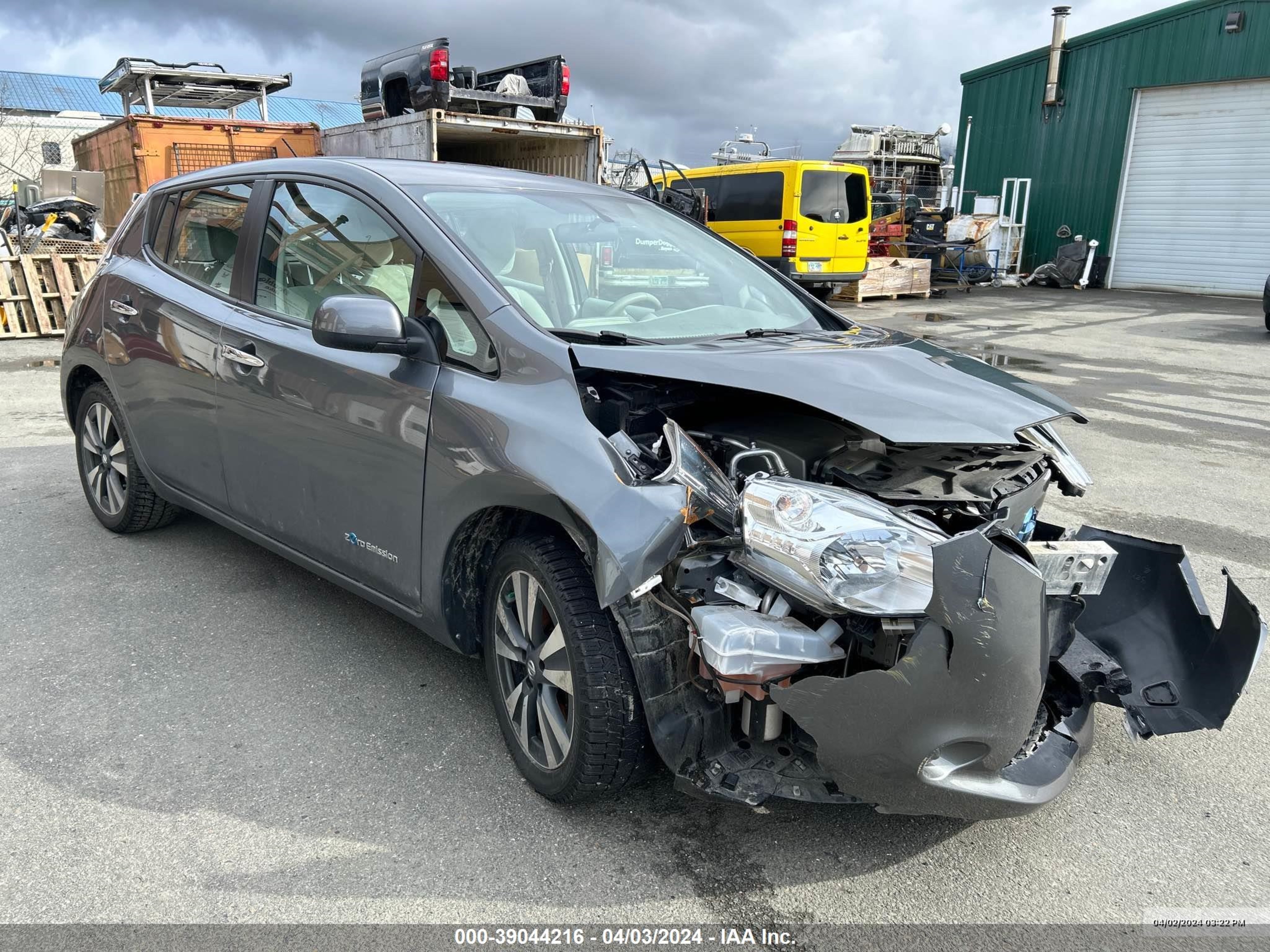 NISSAN LEAF 2017 1n4bz0cp5hc307171