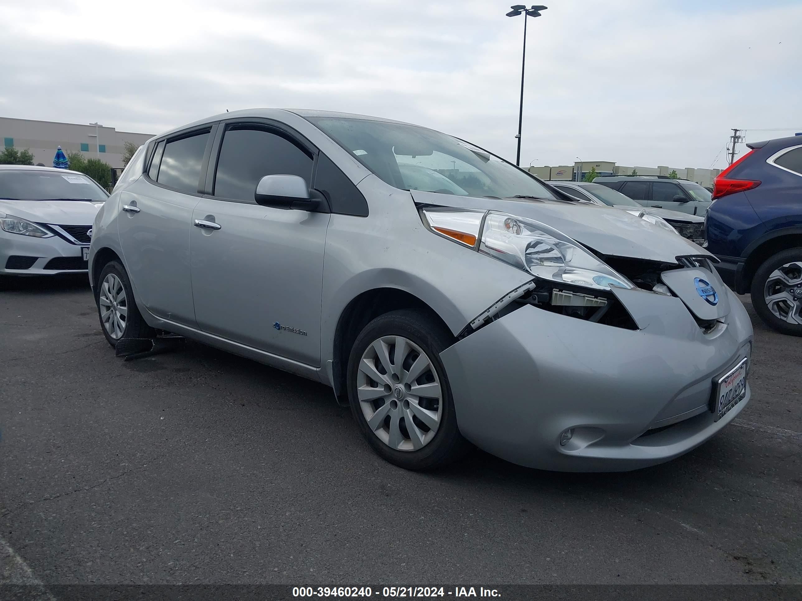 NISSAN LEAF 2017 1n4bz0cp6hc310032