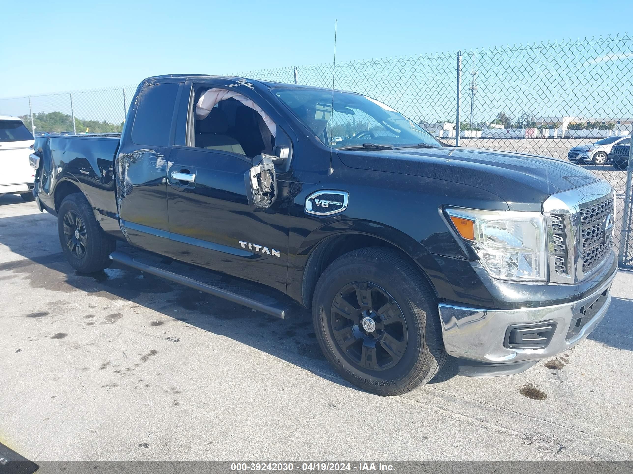 NISSAN TITAN 2017 1n6aa1ck3hn551751