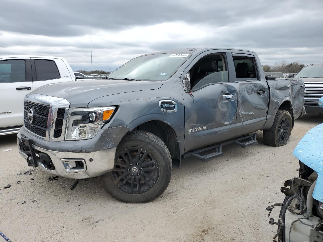 NISSAN TITAN 2017 1n6aa1e52hn514455