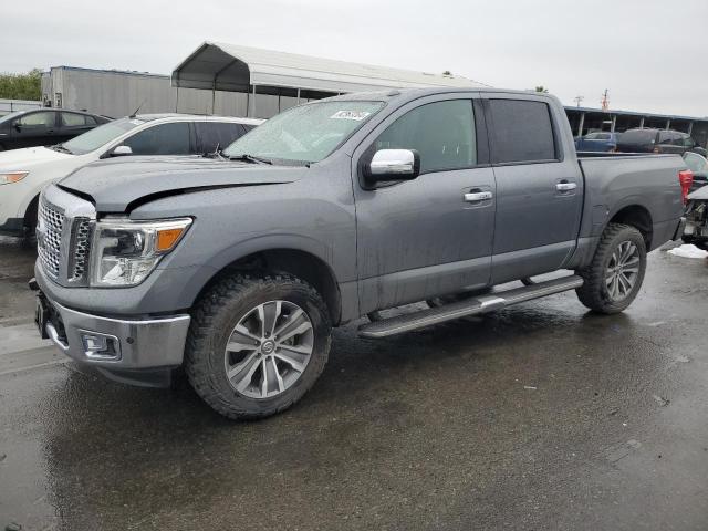 NISSAN TITAN SV 2018 1n6aa1e53jn521419