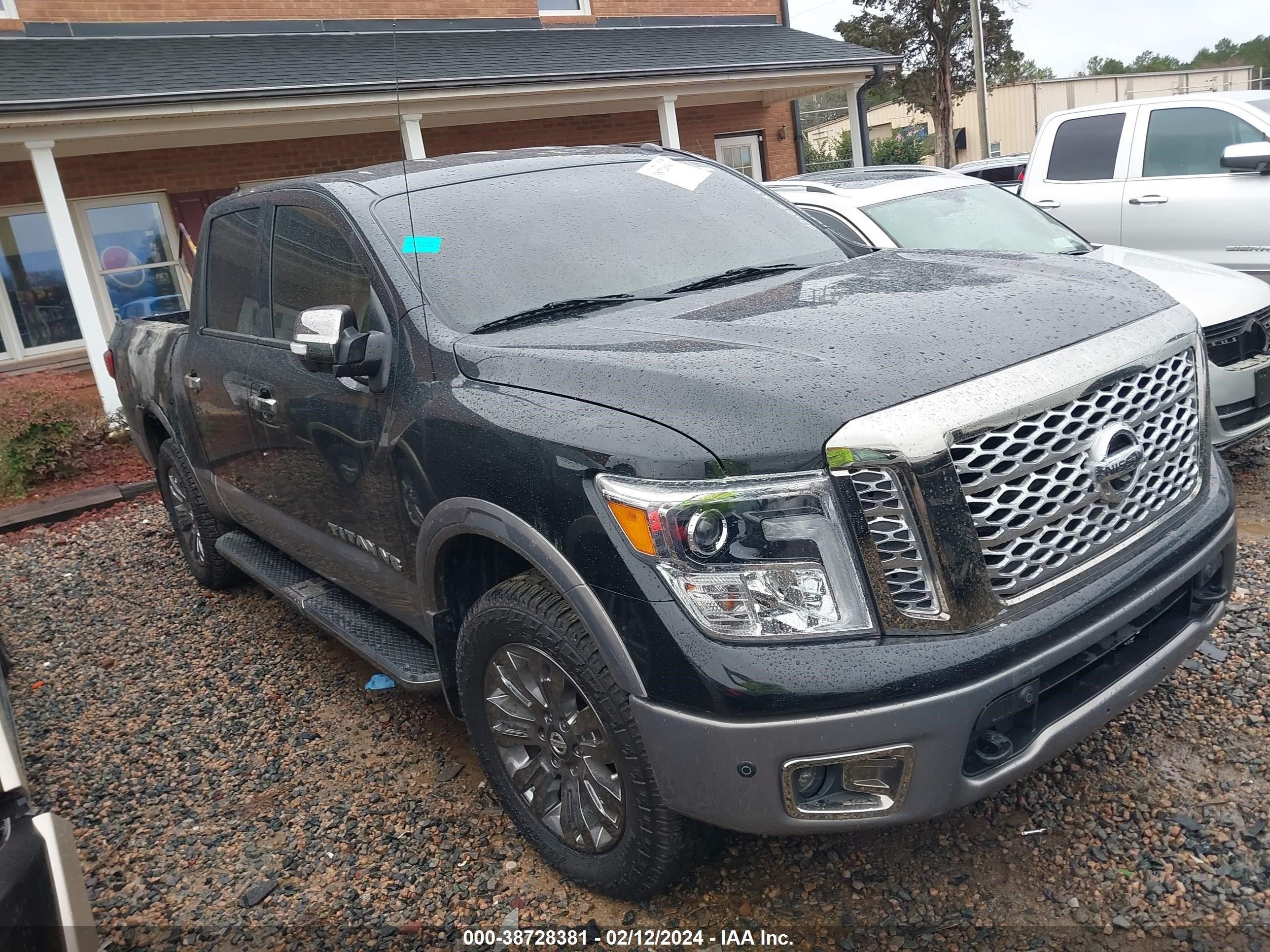 NISSAN TITAN 2019 1n6aa1e53kn506811