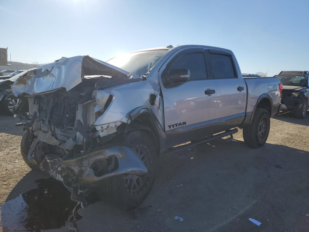 NISSAN TITAN 2017 1n6aa1e55hn533369